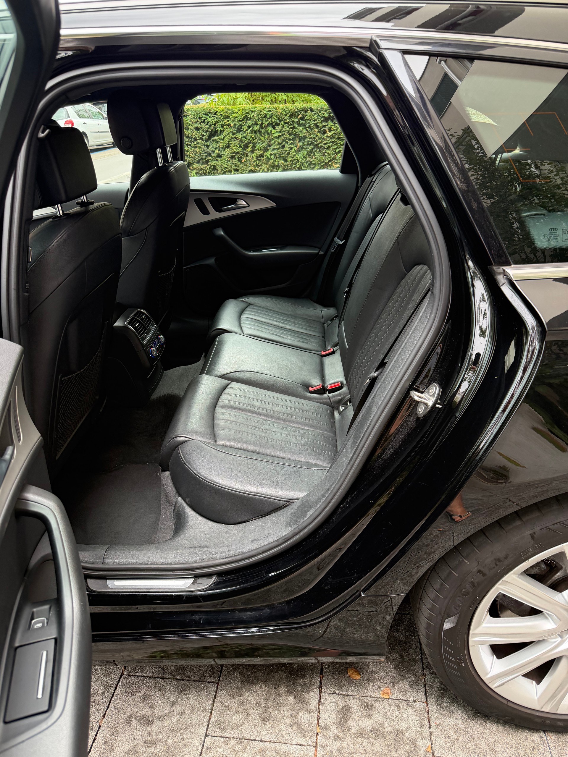 AUDI 3.0 V6 TDI 272 quattro S-Tr. Apple CarPlay 8-fach bereift-image-7