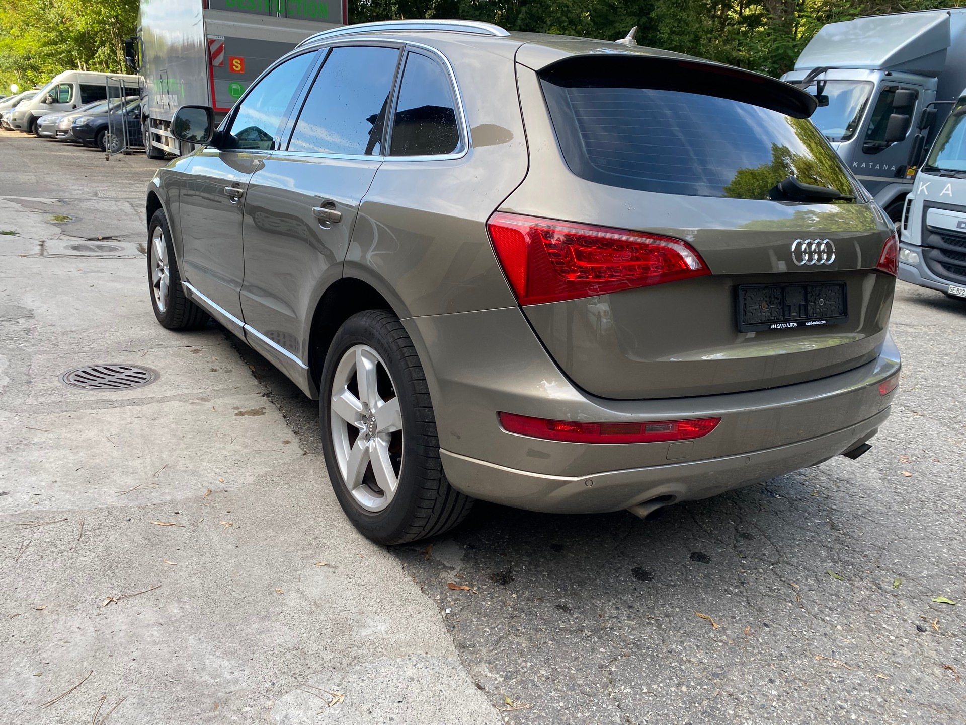 AUDI Q5 2.0 TFSI quattro S-tronic-image-2
