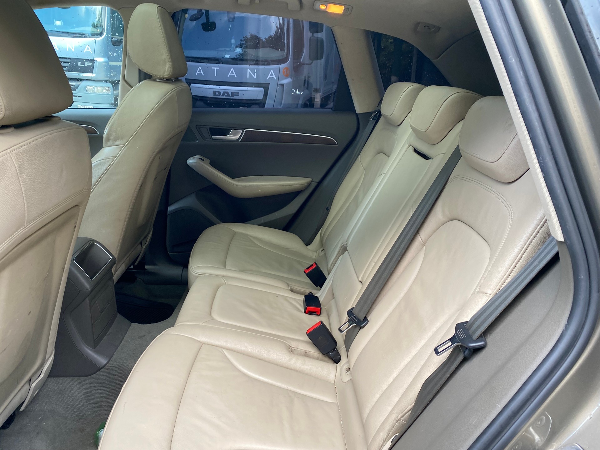 AUDI Q5 2.0 TFSI quattro S-tronic-image-7