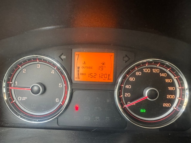 KGM-SsangYong Korando 2.0 e-XDI Green Edition 4WD-image-3