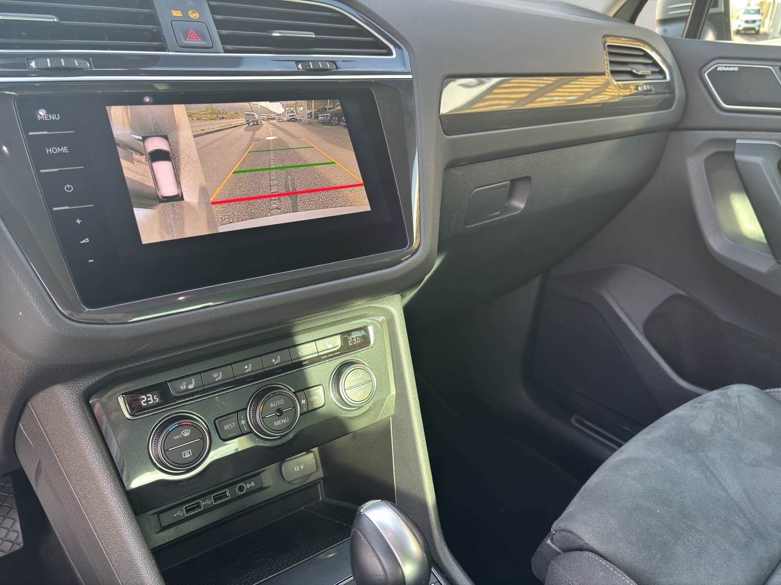 VW Tiguan 2.0 TSI Highline DSG-image-2