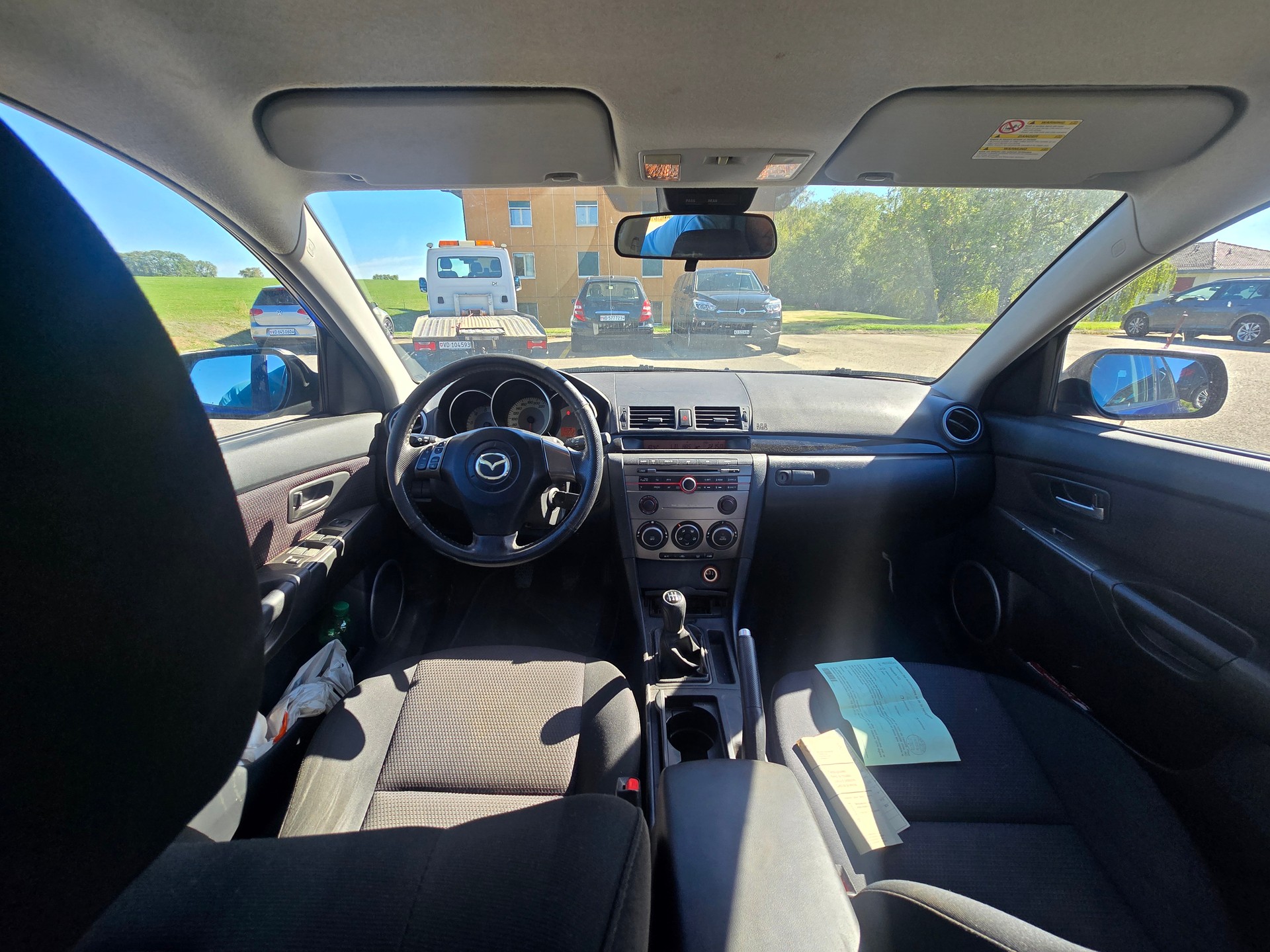 MAZDA 3-image-6
