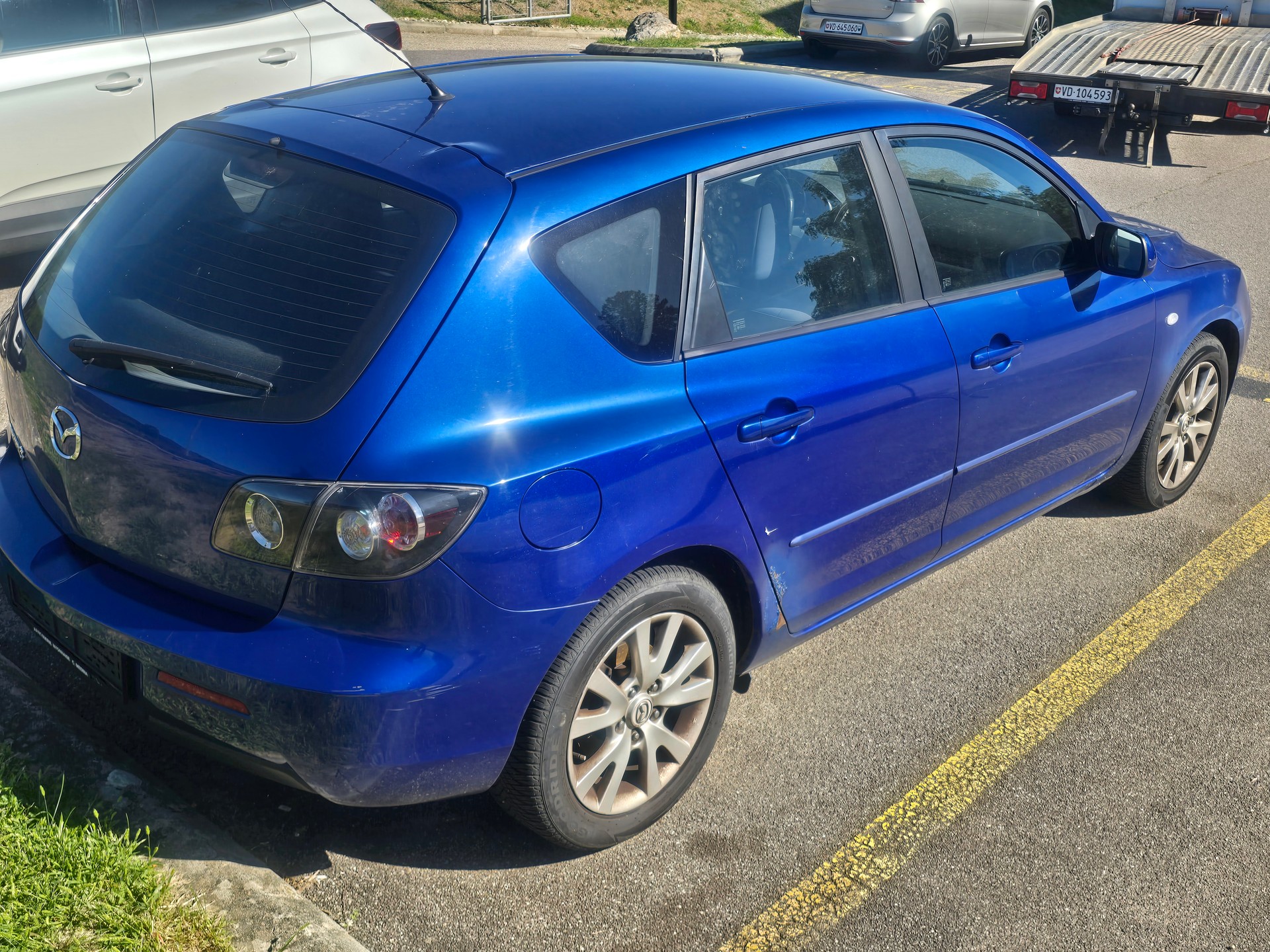 MAZDA 3-image-3