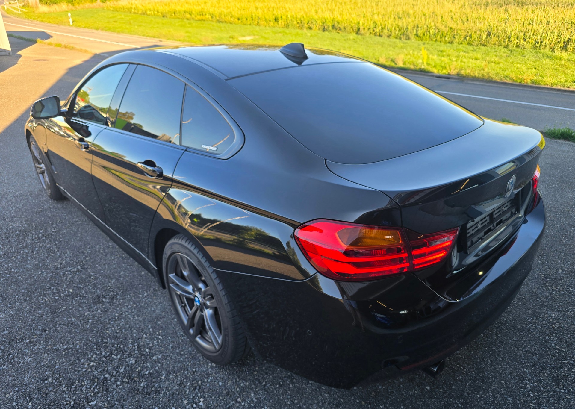 BMW 440i Gran Coupé xDrive M Sport INDIVIDUAL-image-7