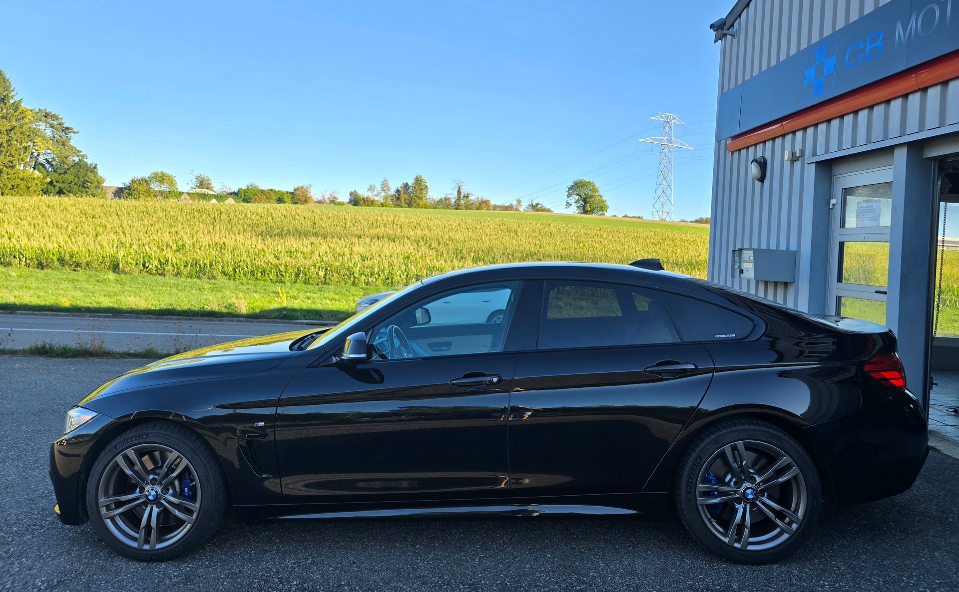 BMW 440i Gran Coupé xDrive M Sport INDIVIDUAL-image-5