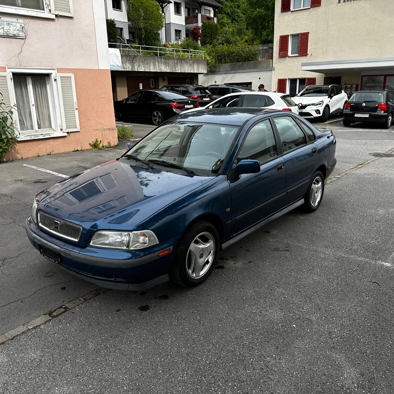 VOLVO S40 2.0-image-0