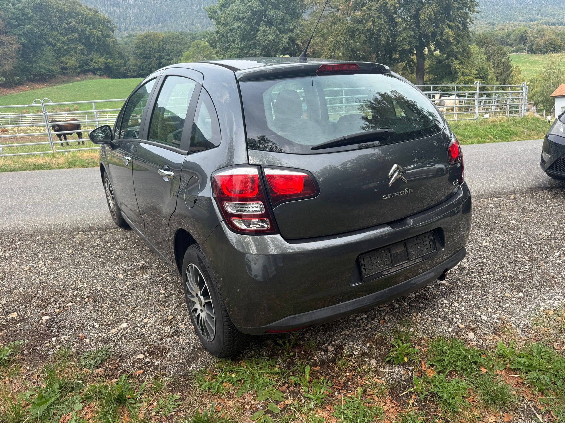 CITROEN C3 1.2i PureTech Sélection-image-5