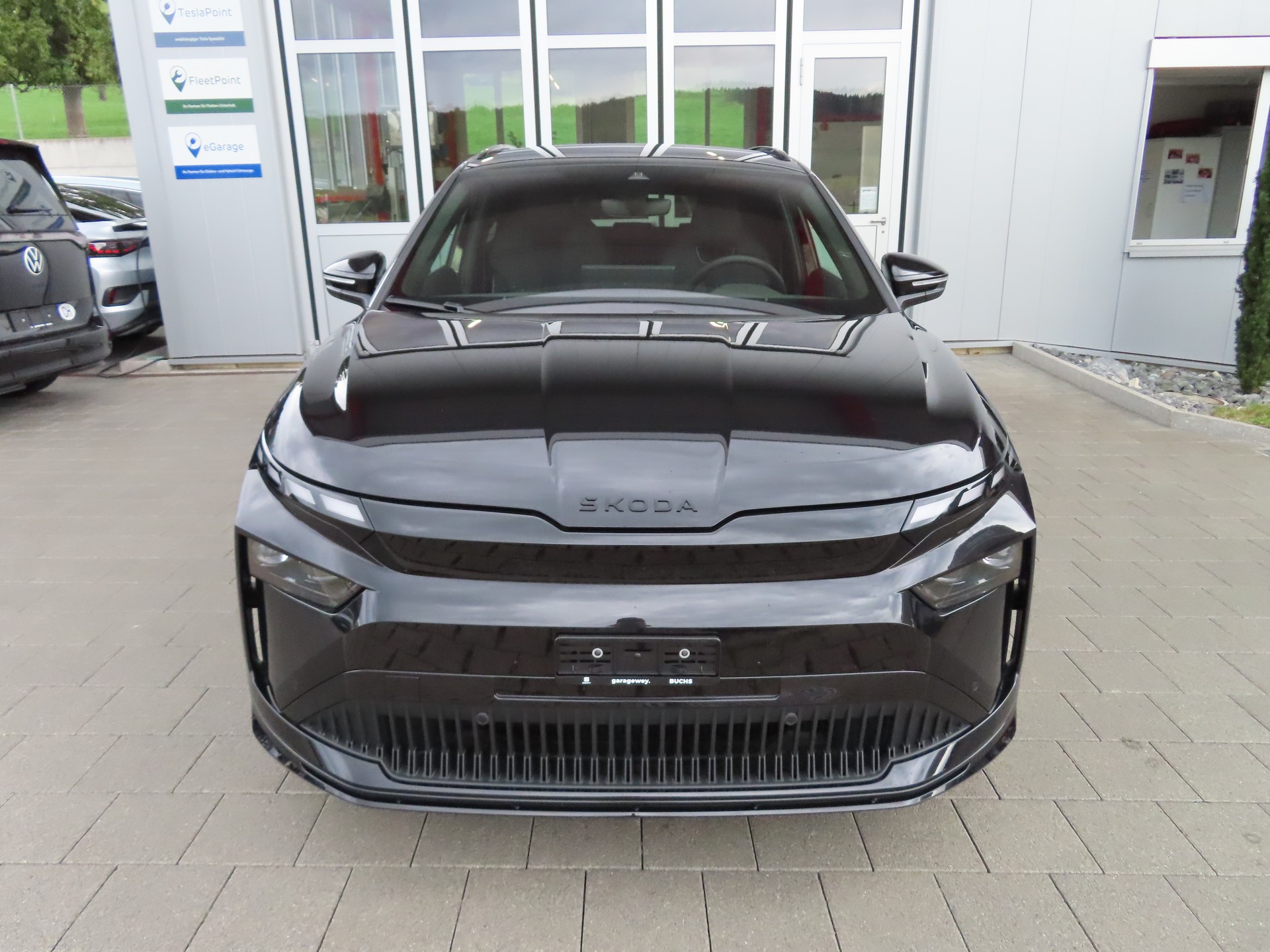 SKODA Enyaq 85x Sportline 4x4-image-1