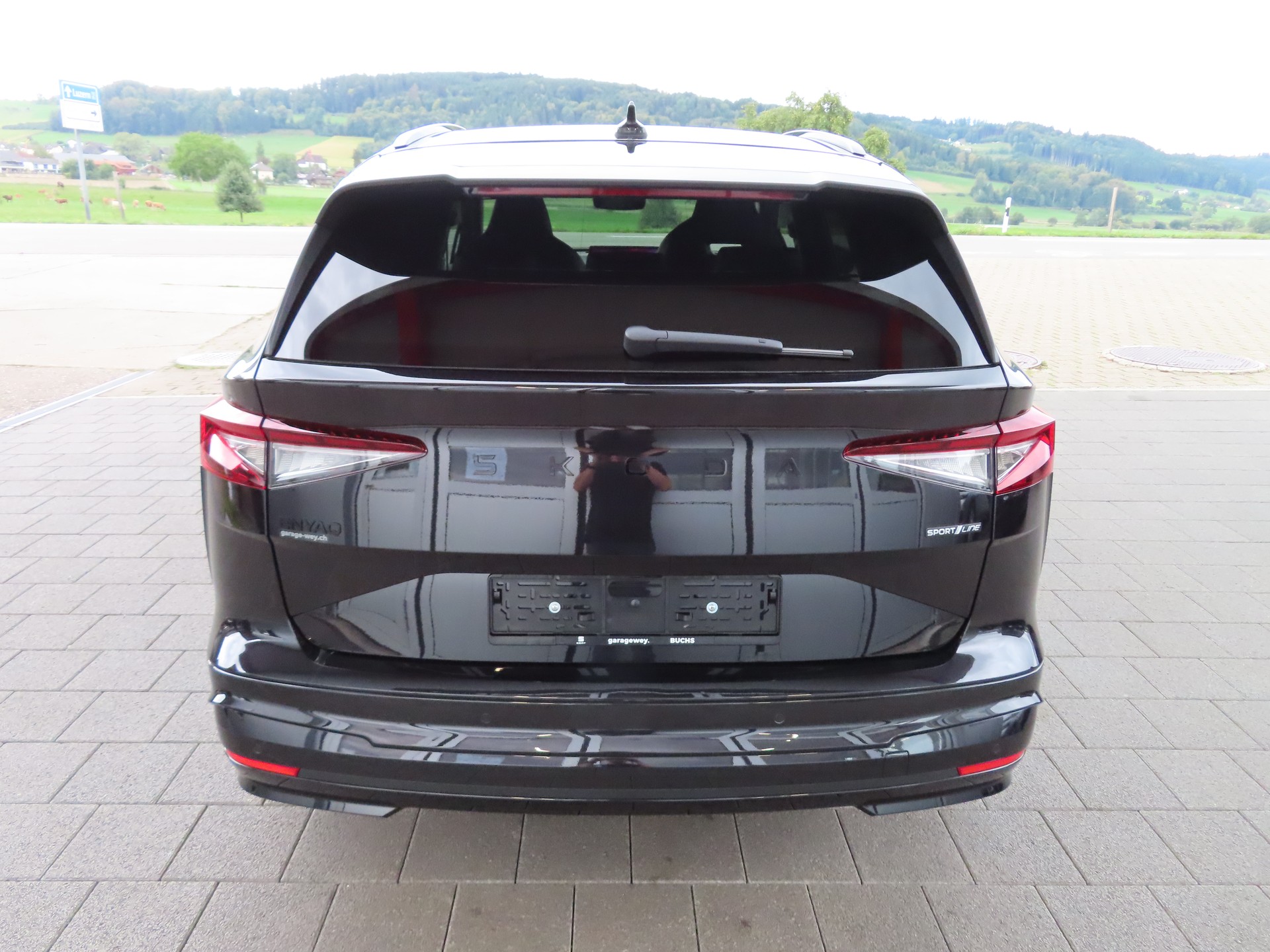 SKODA Enyaq 85x Sportline 4x4-image-5