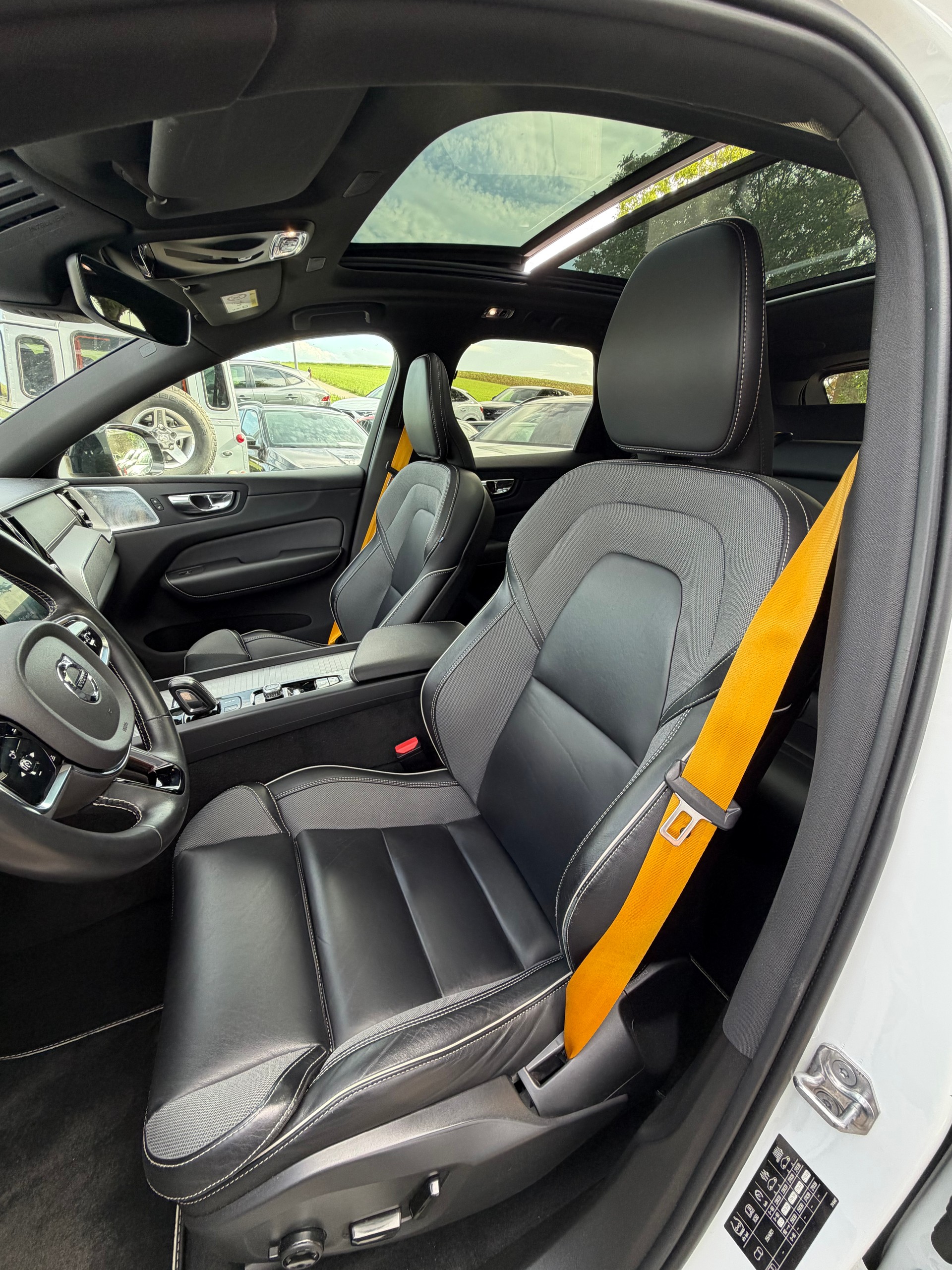 VOLVO XC60 T8 eAWD Polestar Geartronic-image-3