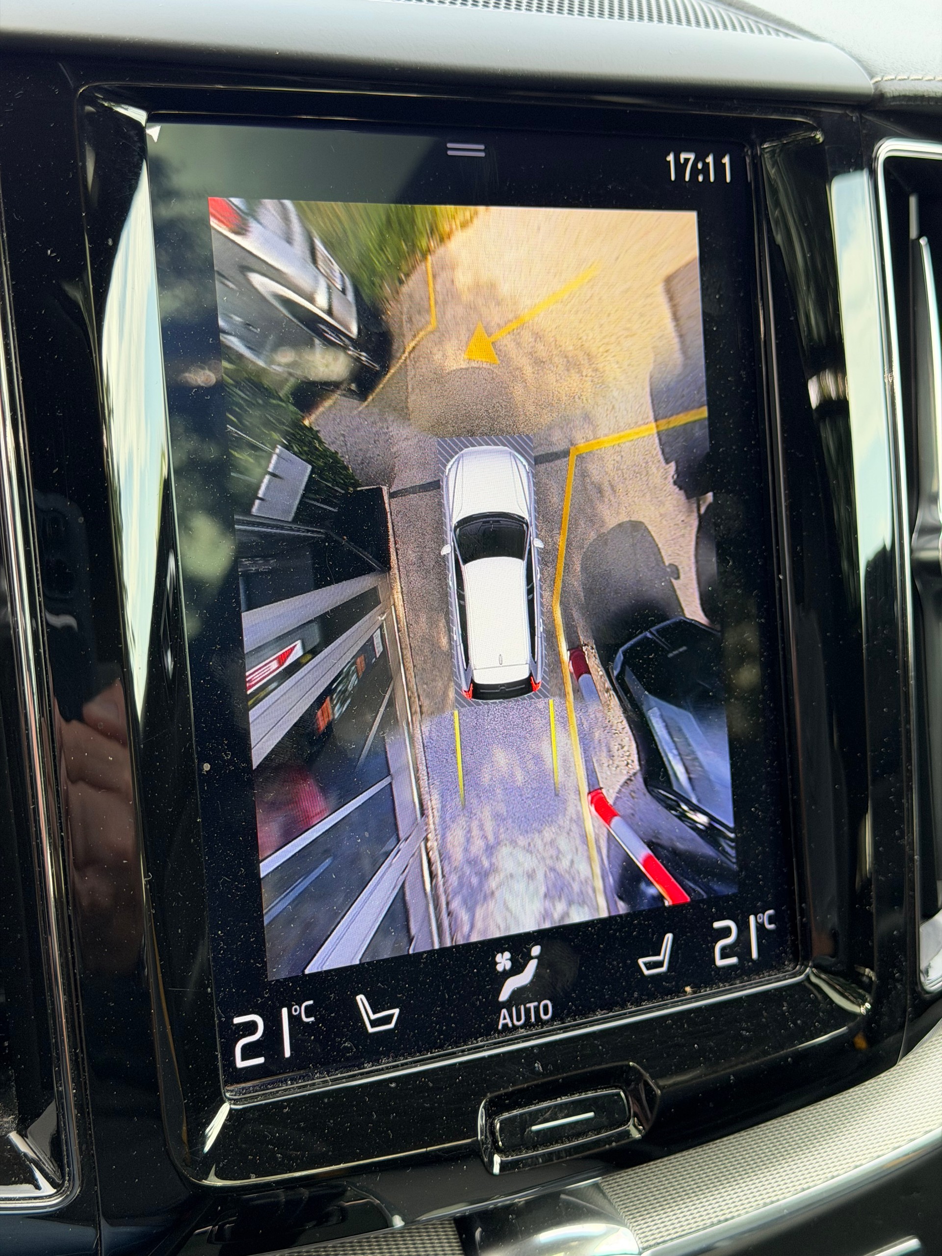 VOLVO XC60 T8 eAWD Polestar Geartronic-image-6