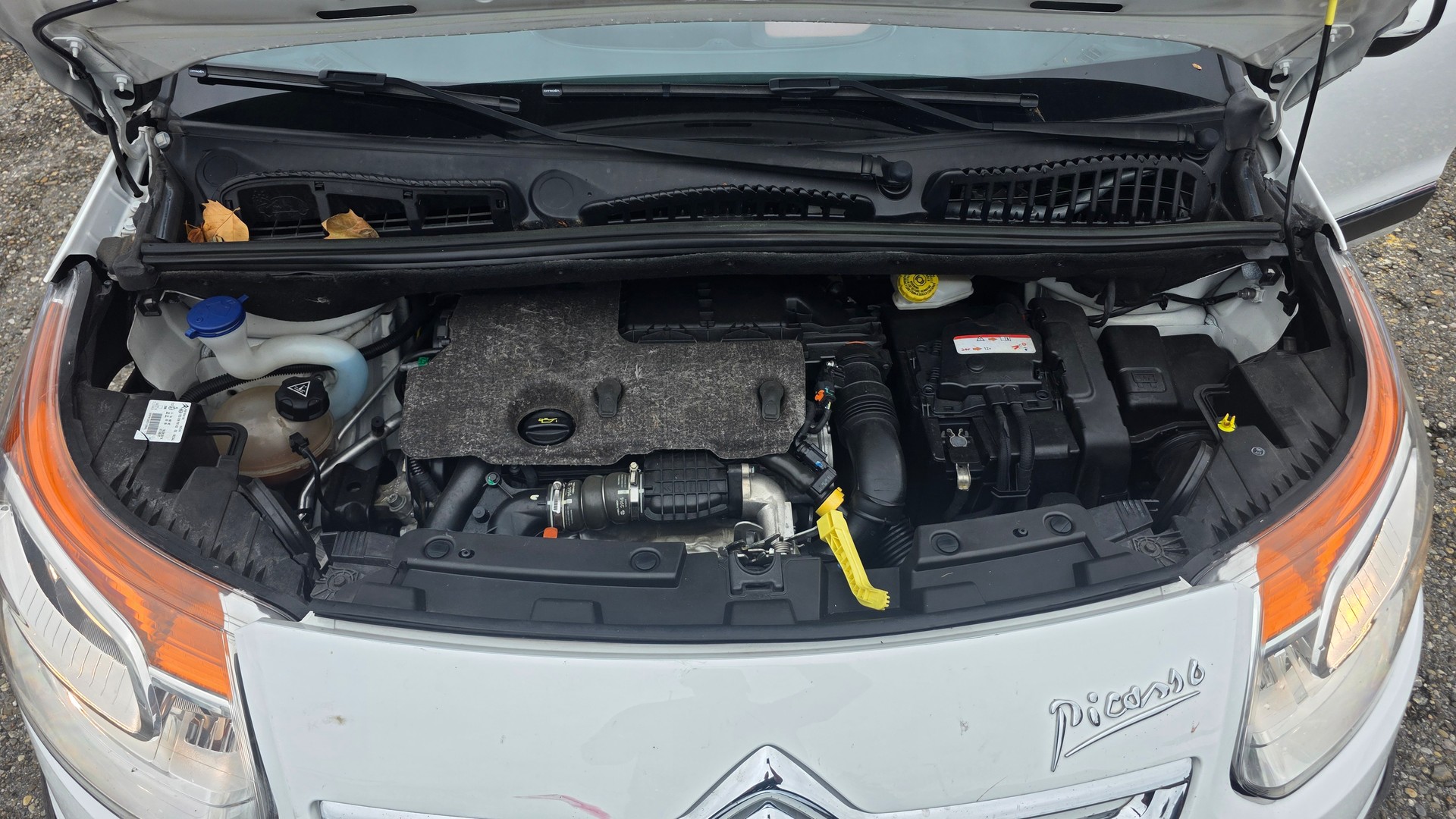 CITROEN C3 Picasso 1.6 HDi Exclusive EGS6-image-9