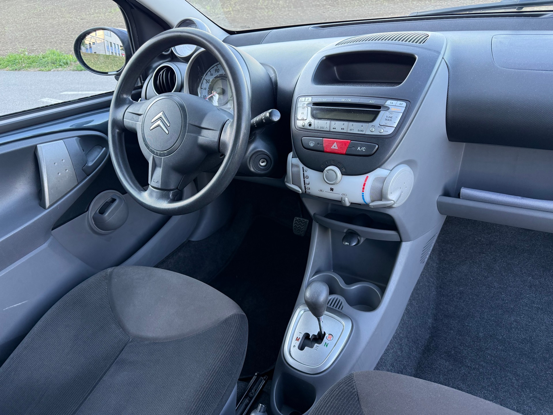 CITROEN C1 1.0i SX-image-4