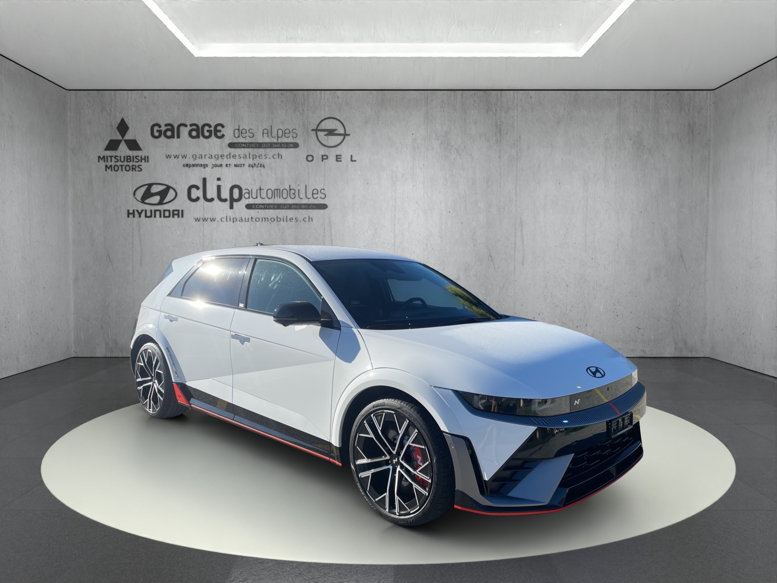 HYUNDAI Ioniq 5 N 84 kWh Electric 4WD-image-4