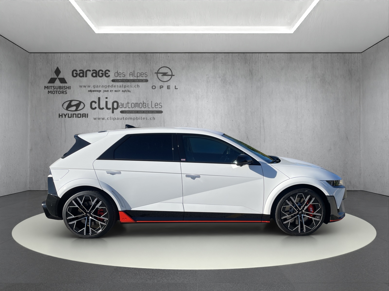 HYUNDAI Ioniq 5 N 84 kWh Electric 4WD-image-5