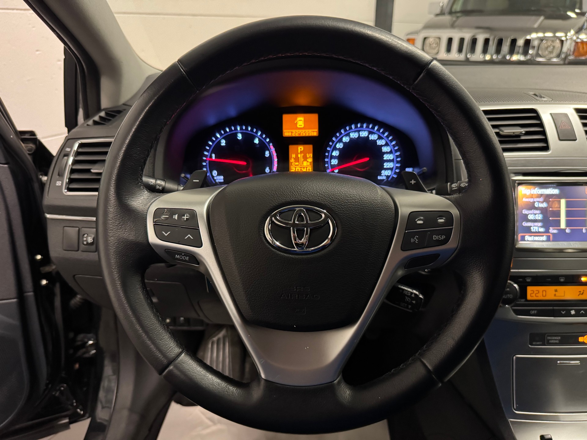TOYOTA Avensis Sportswagon 2.2D-CAT Linea Sol A-image-25