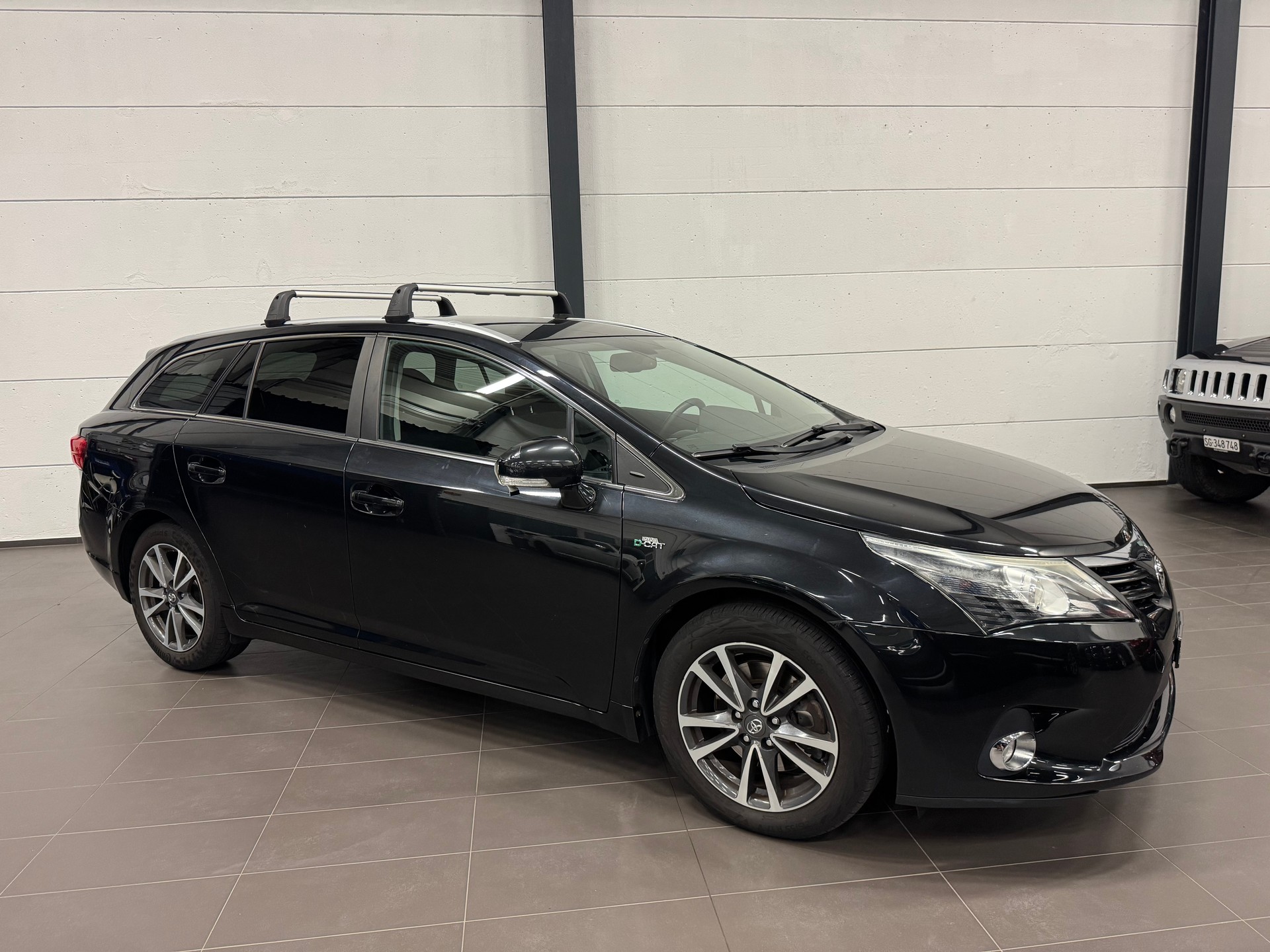 TOYOTA Avensis Sportswagon 2.2D-CAT Linea Sol A-image-5