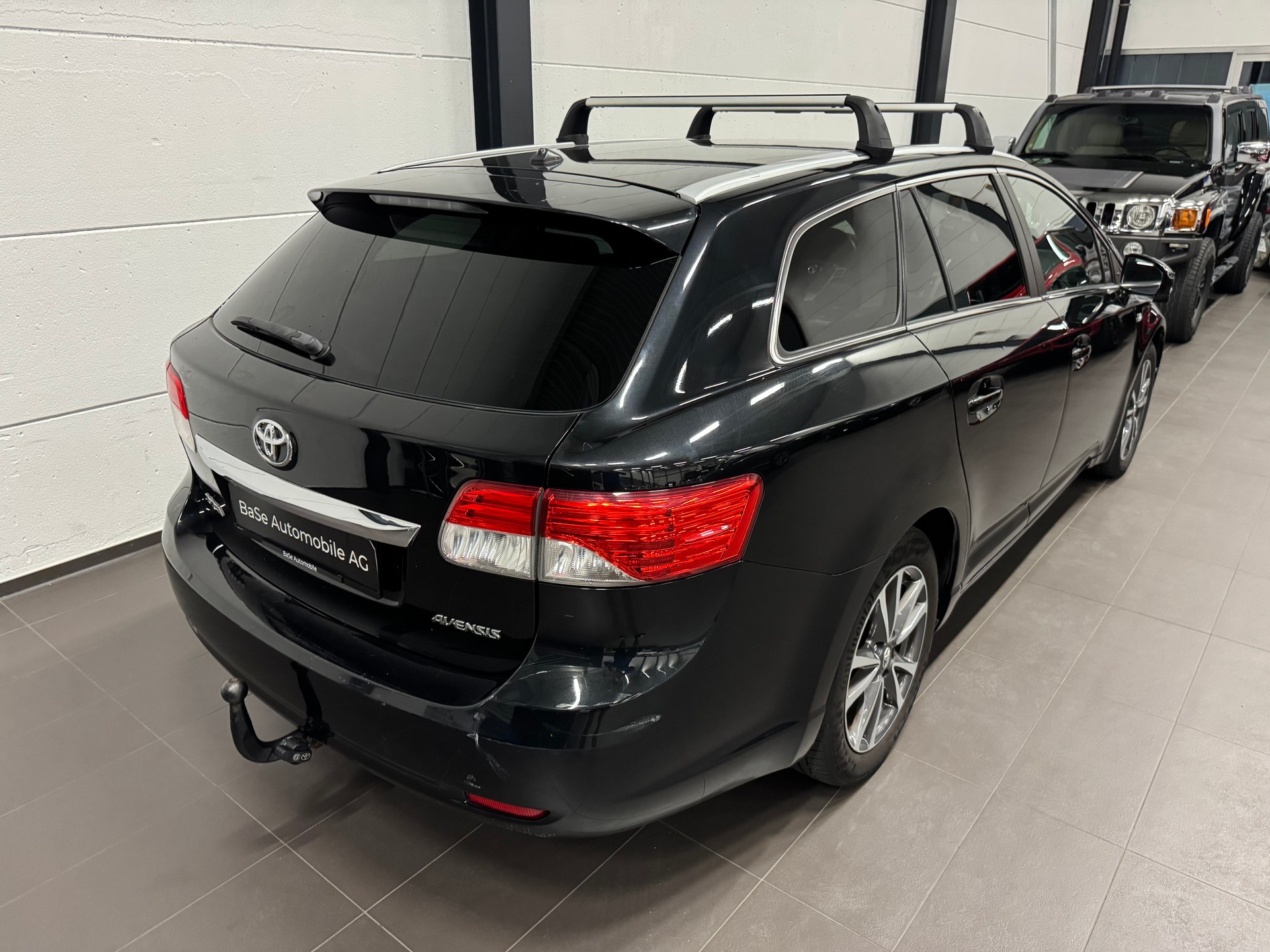 TOYOTA Avensis Sportswagon 2.2D-CAT Linea Sol A-image-12