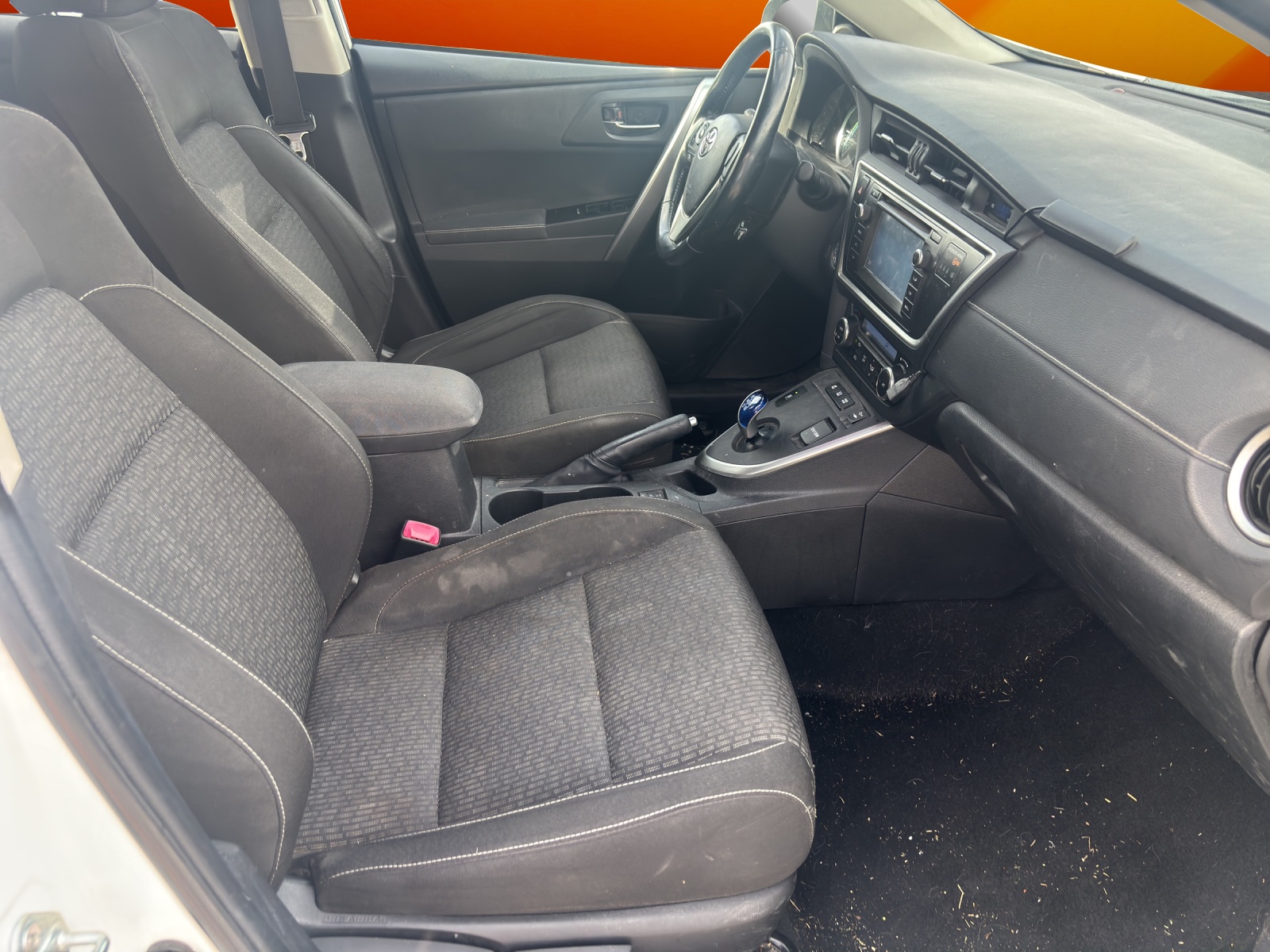 TOYOTA Auris 1.8 16V HSD " témoin moteur allumé"-image-12