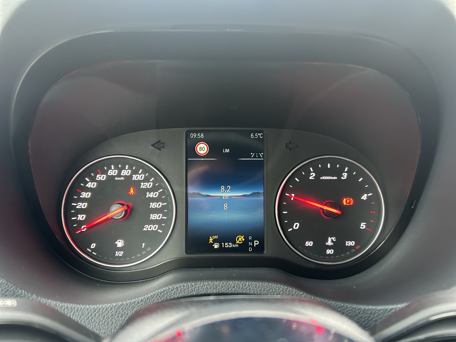 WESTFALIA James Cook 600D mit Aufstelldach Premium 2.0D 9G 4Matic-image-17