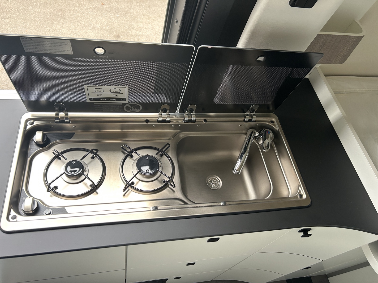 WESTFALIA James Cook 600D mit Aufstelldach Premium 2.0D 9G 4Matic-image-19