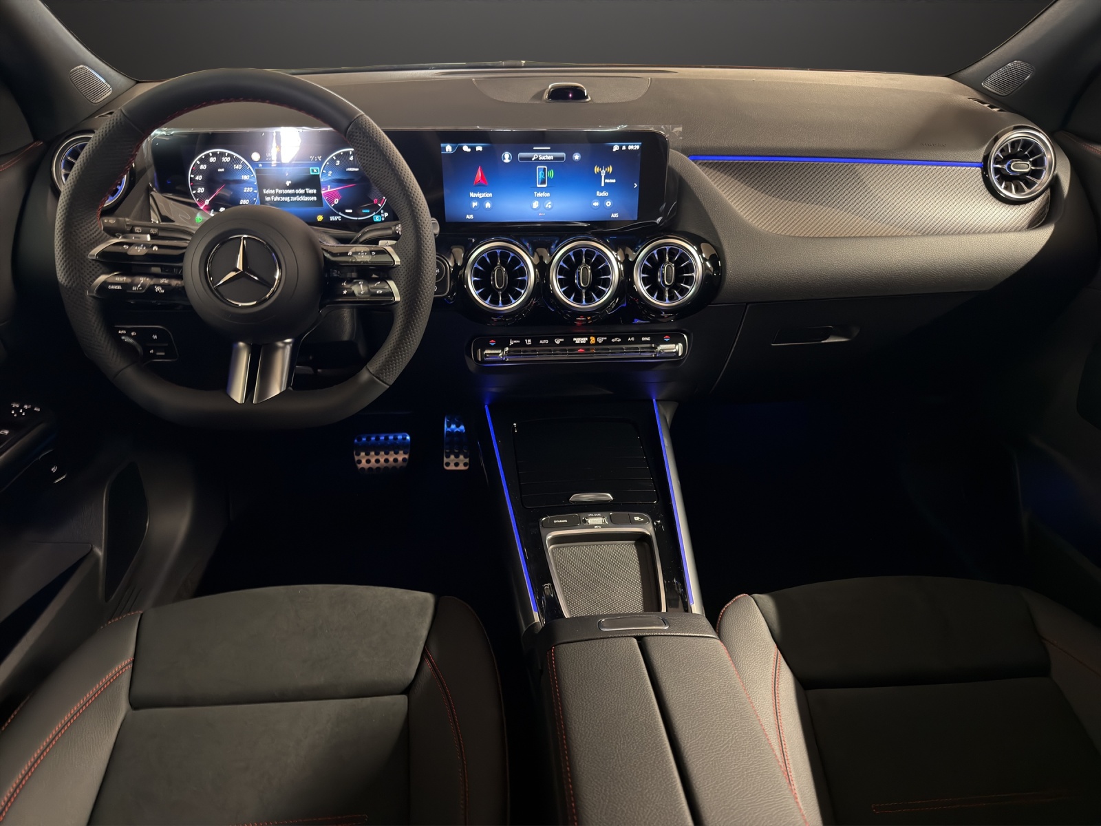 MERCEDES-BENZ GLA 250 4MATIC Swiss Star-image-5