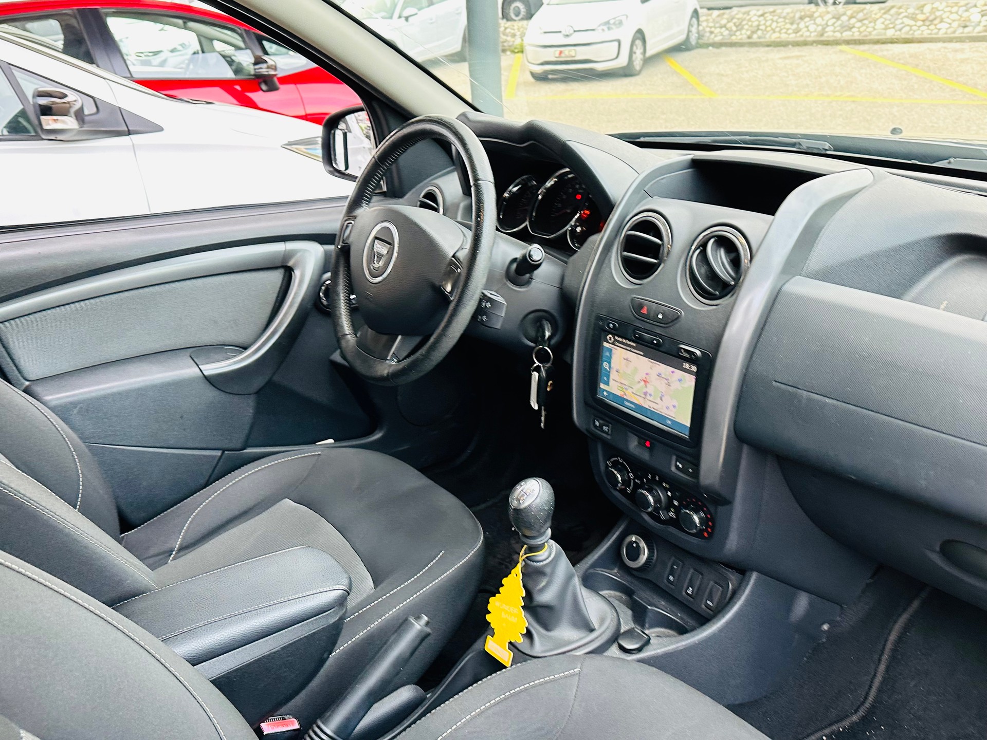 DACIA Duster 1.2 T Ambiance 4x4-image-12