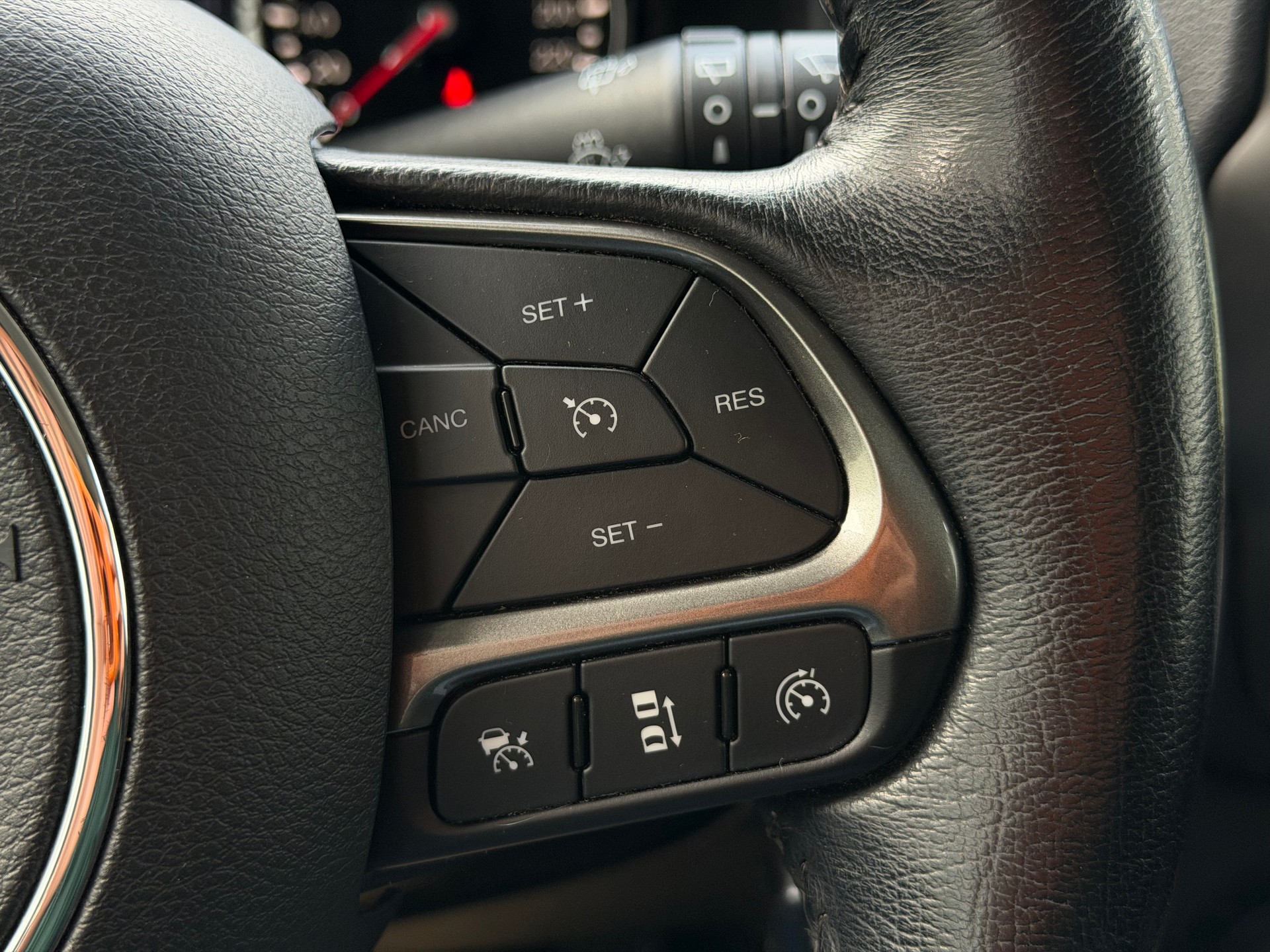 JEEP Renegade 1.3 GSE Turbo Limited-image-18