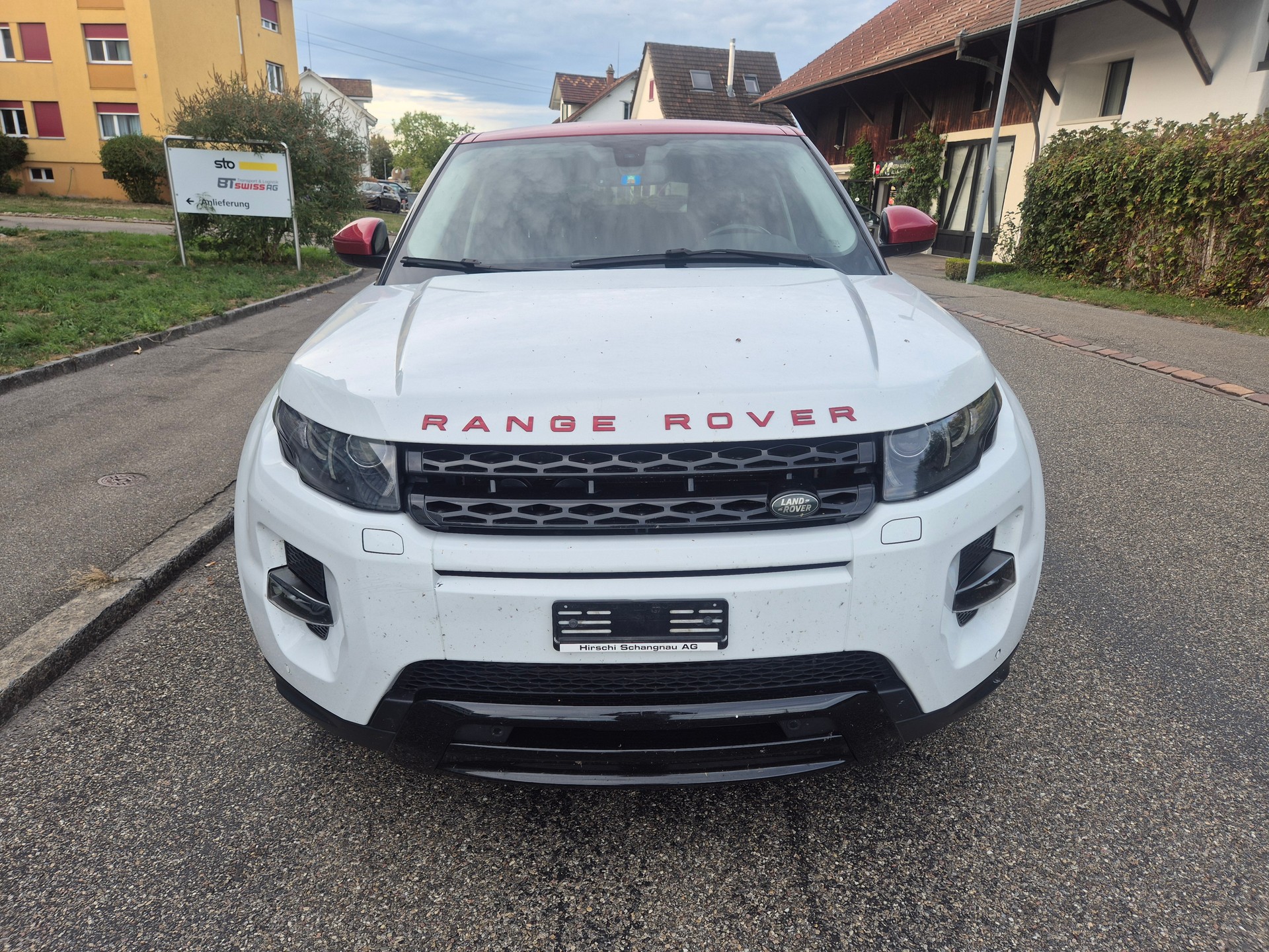 LAND ROVER Range Rover Evoque 2.2 SD4 Dynamic AT9-image-0