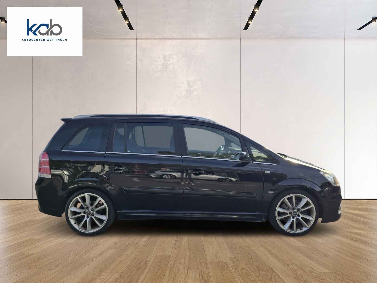 OPEL Zafira 2.0i 16V Turbo OPC-image-8