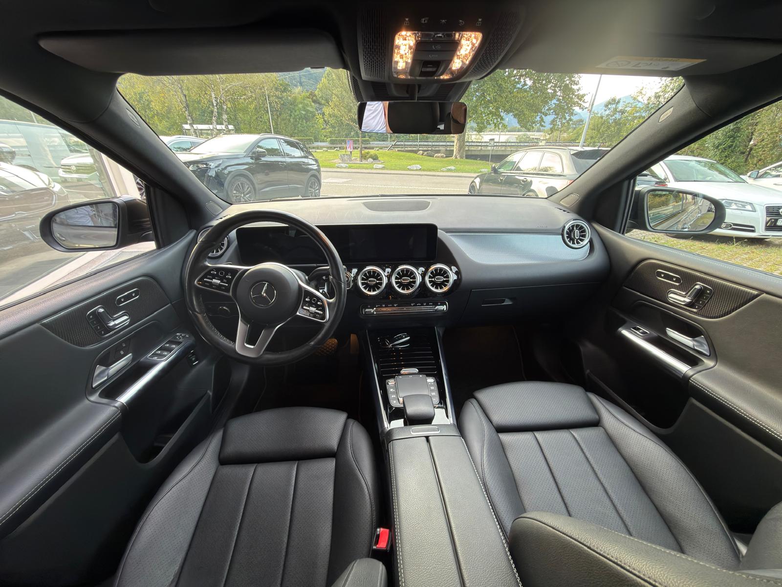 MERCEDES-BENZ B 200 d Night Star 8G-DCT-image-6