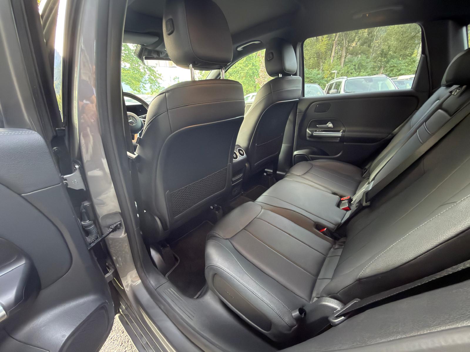 MERCEDES-BENZ B 200 d Night Star 8G-DCT-image-5