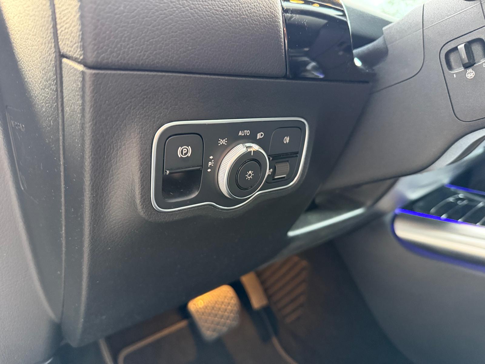 MERCEDES-BENZ B 200 d Night Star 8G-DCT-image-18