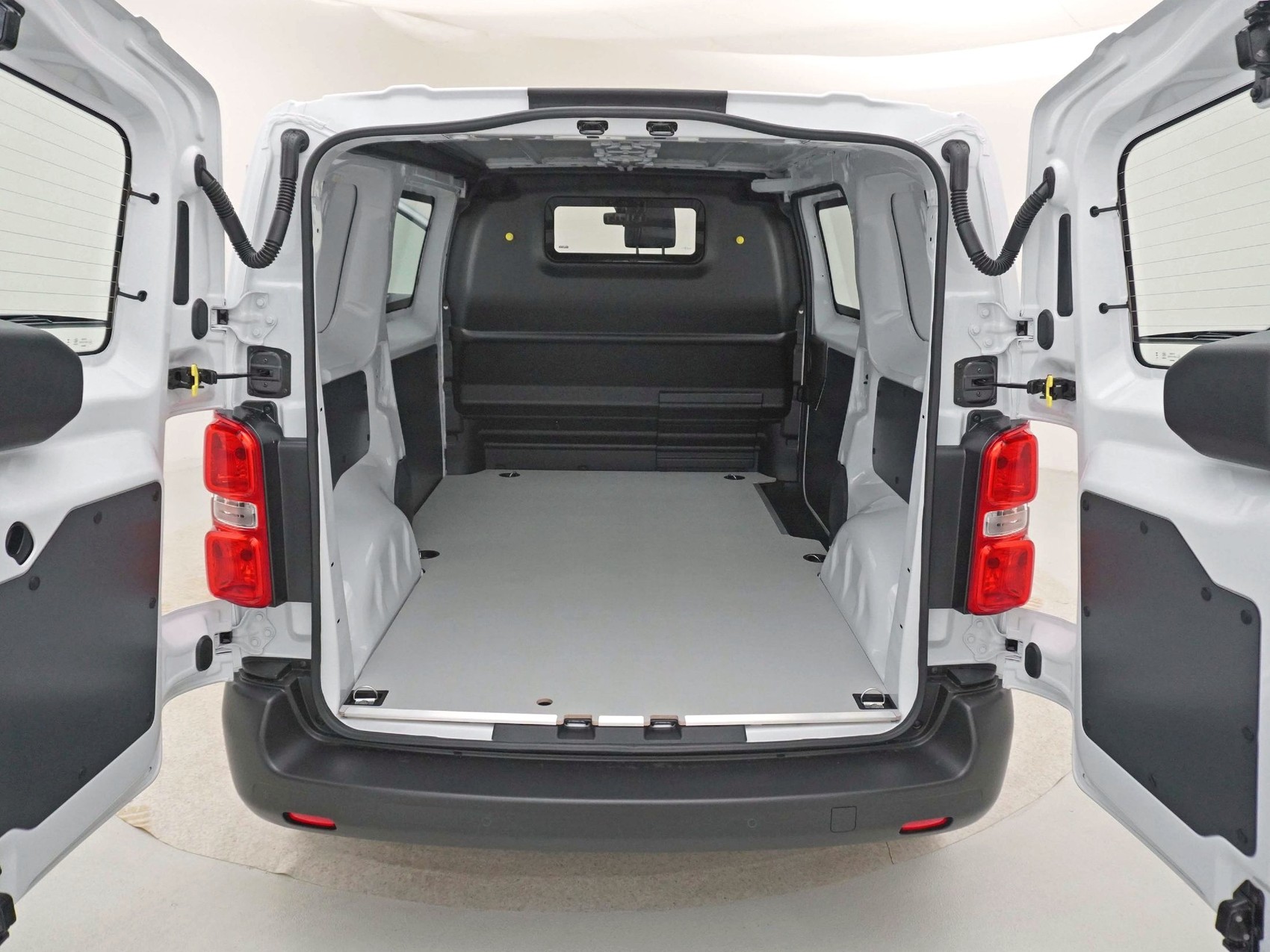 CITROEN Jumpy Kaw. M 2.0 BlueHDi 140 S/S-image-16