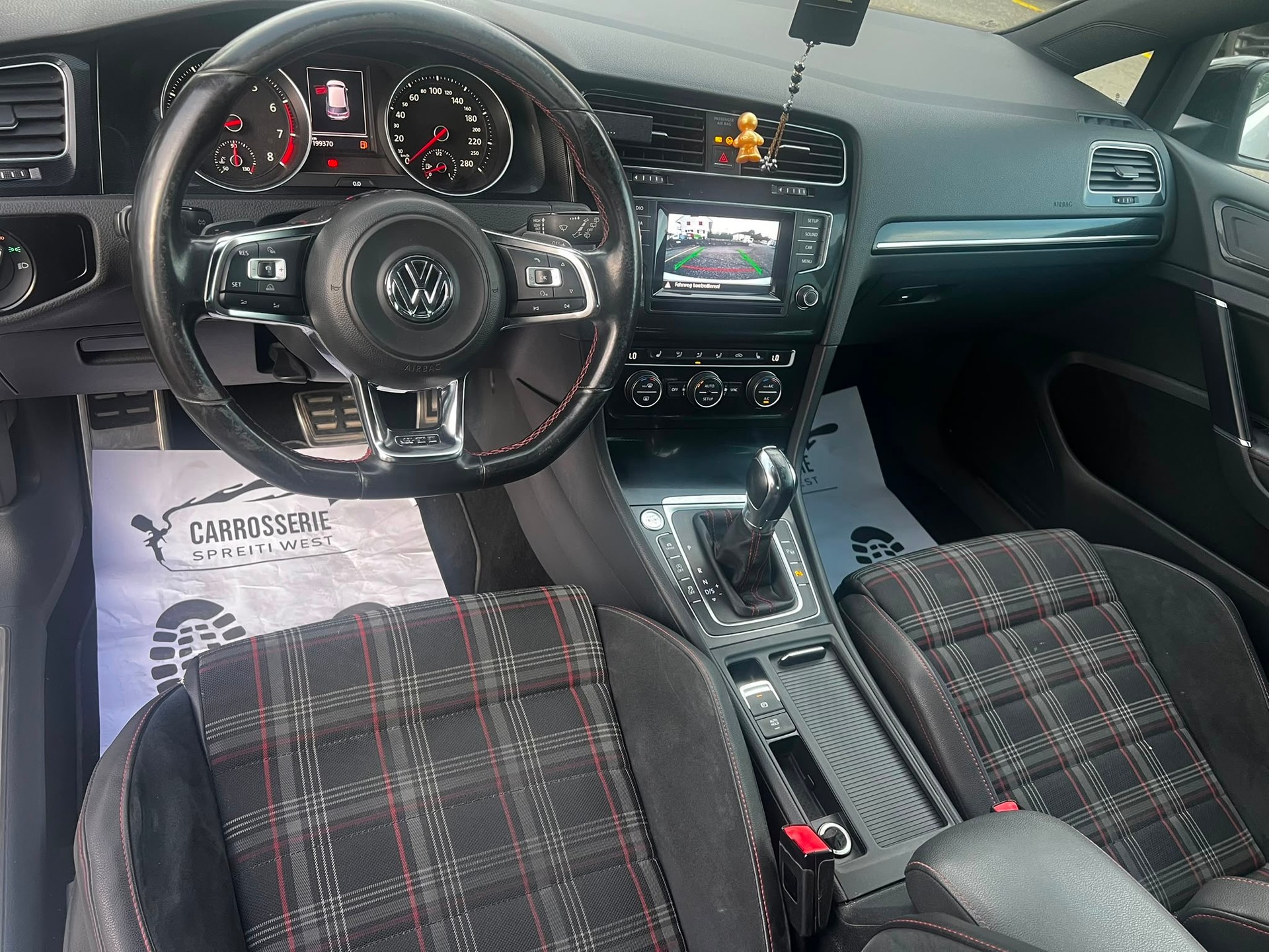 VW Golf 2.0 TSI GTI Performance DSG-image-8