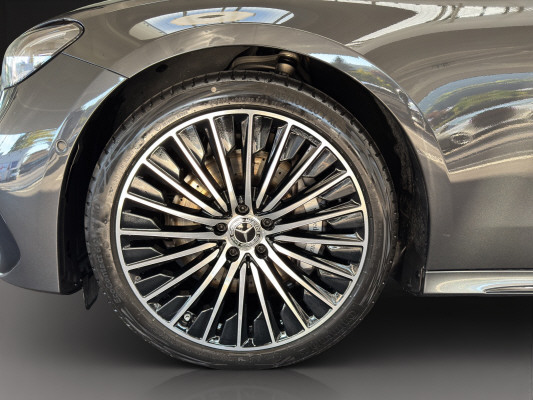 MERCEDES-BENZ E 200 T 9G-Tronic 4Matic-image-6