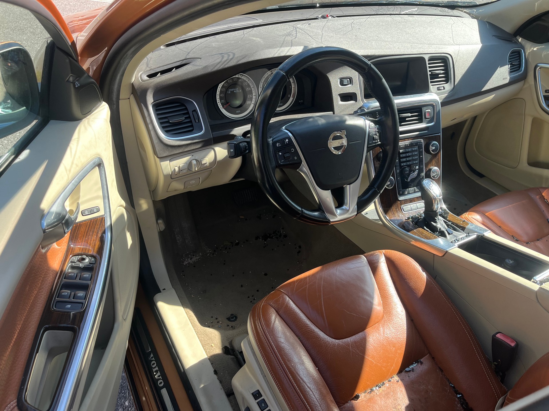 VOLVO S60 T6 AWD R-Design Geartronic-image-11