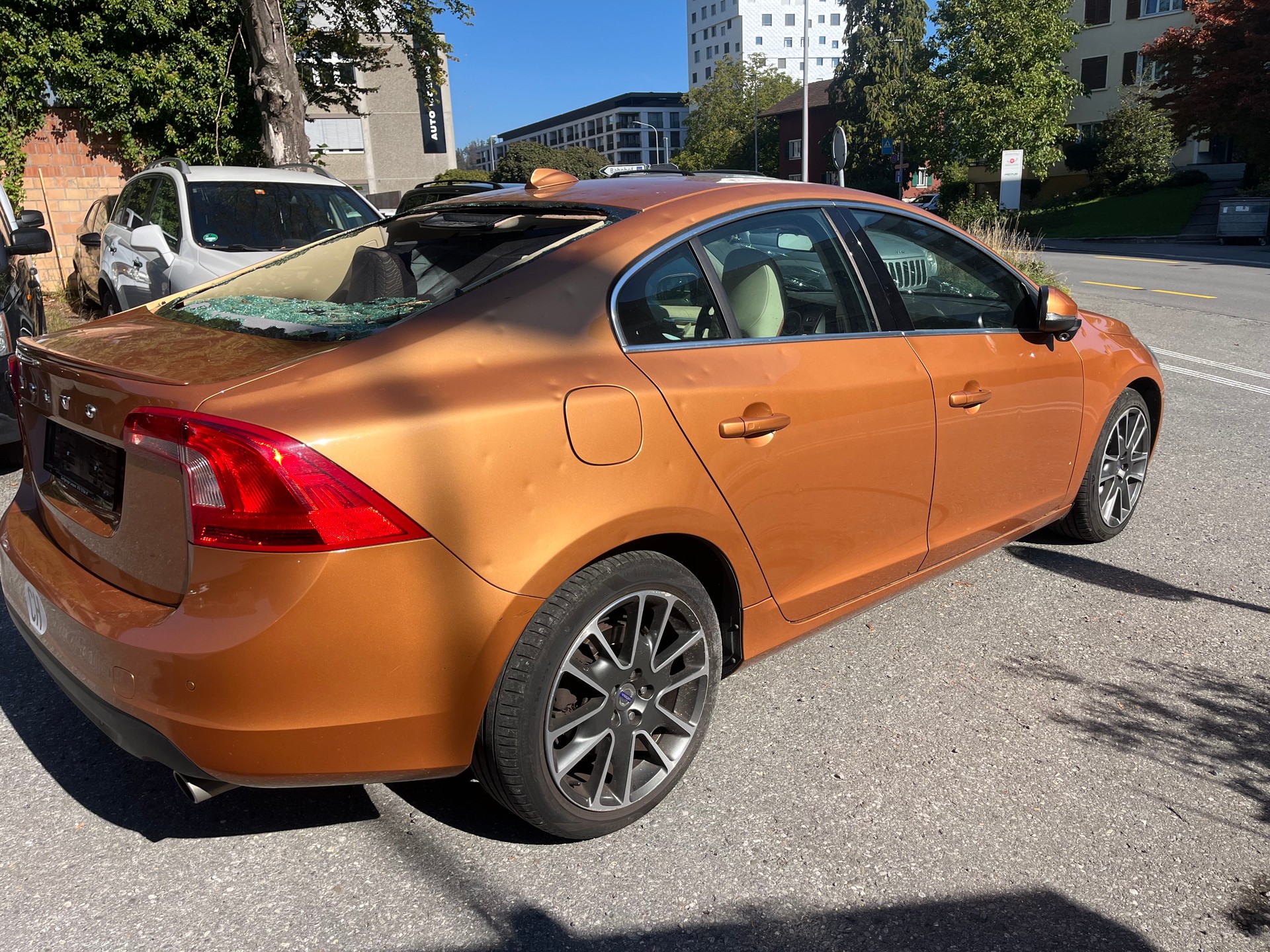 VOLVO S60 T6 AWD R-Design Geartronic-image-4