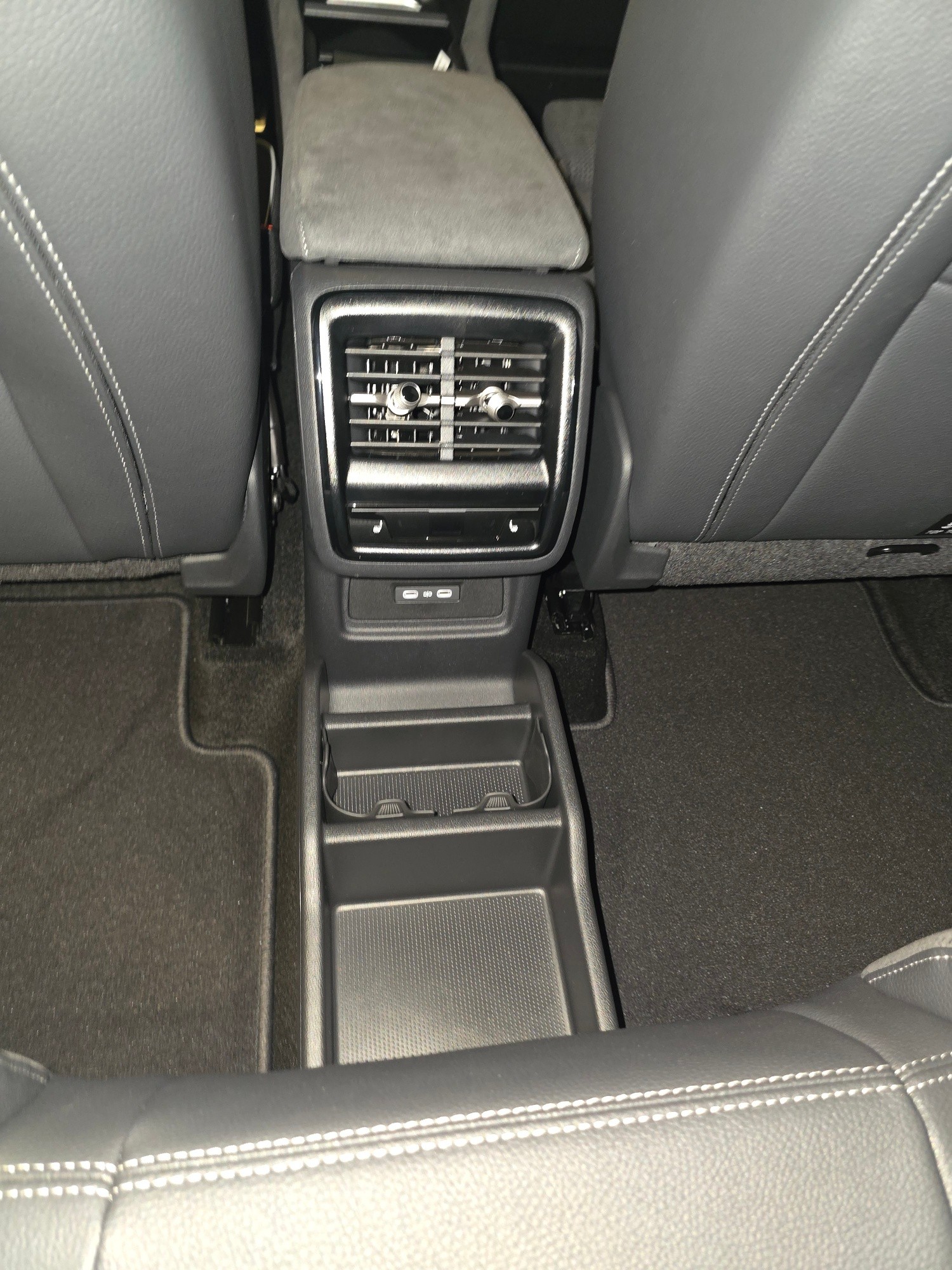 SKODA Kodiaq 2.0 TSI Sportline 4x4-image-10