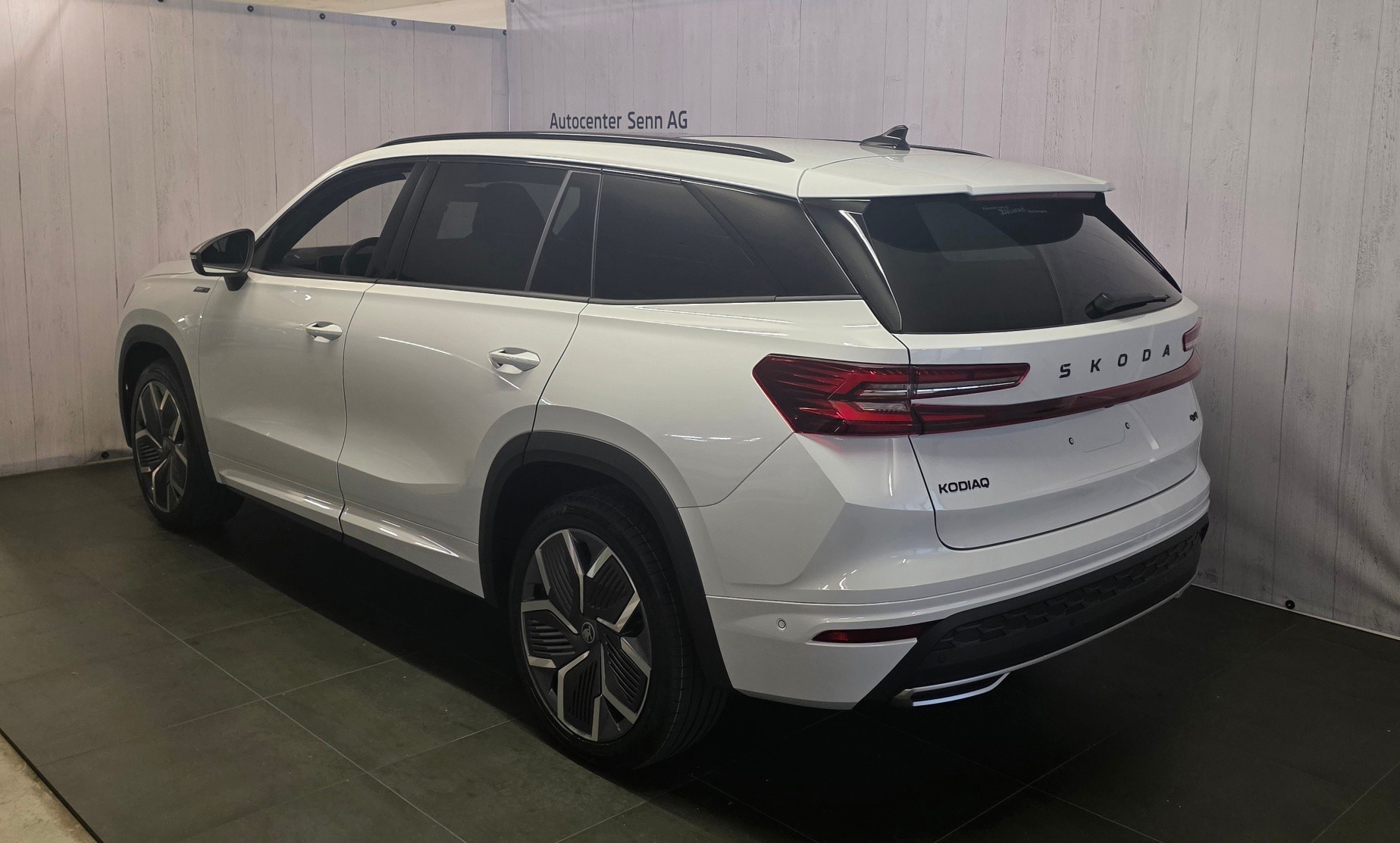 SKODA Kodiaq 2.0 TSI Sportline 4x4-image-3