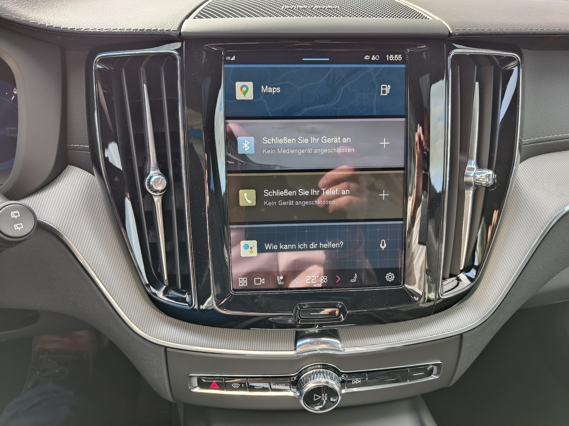 VOLVO XC60 2.0 T6 TE Ultimate Dark eAWD-image-11
