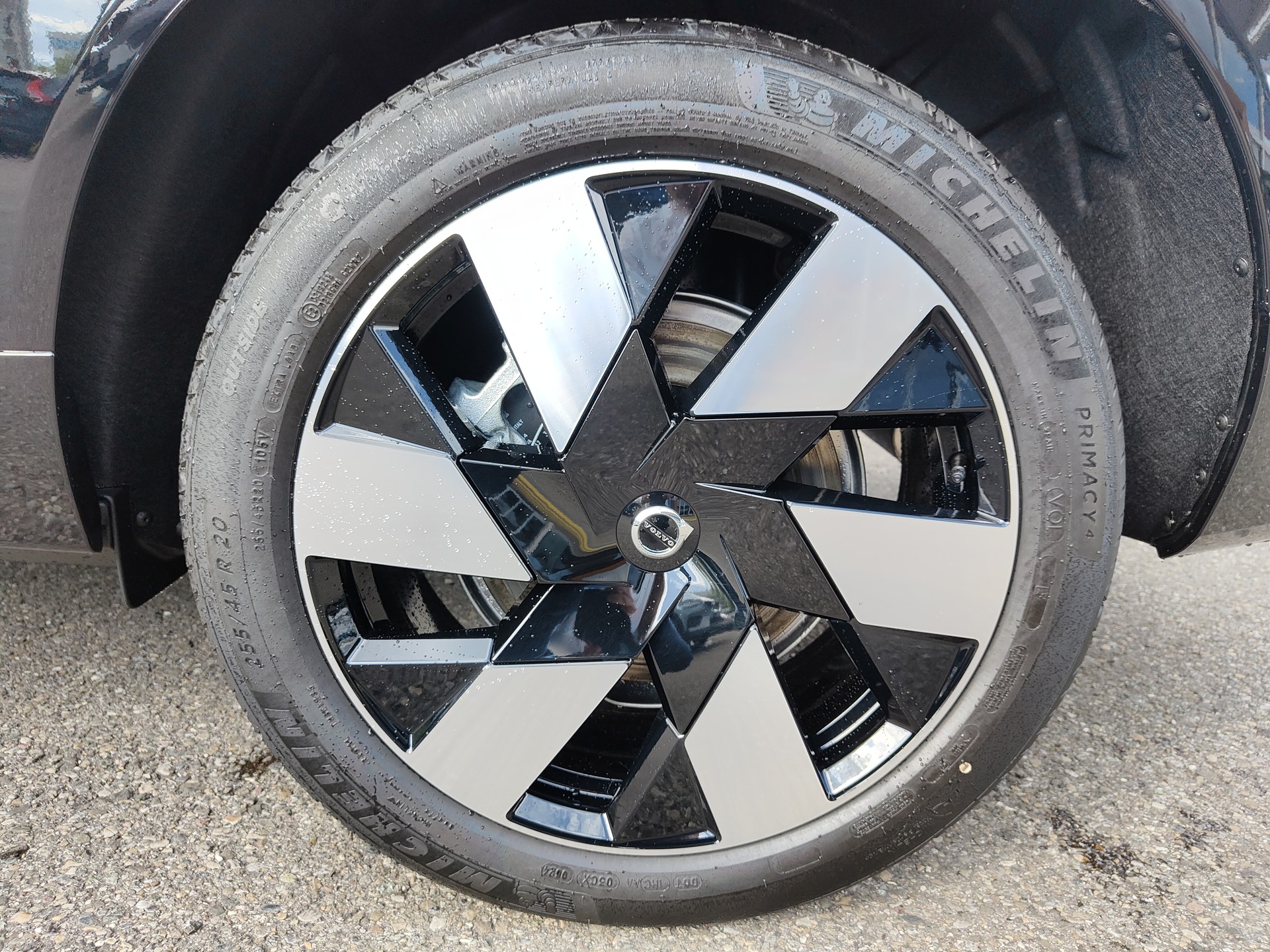 VOLVO XC60 2.0 T6 TE Ultimate Dark eAWD-image-15