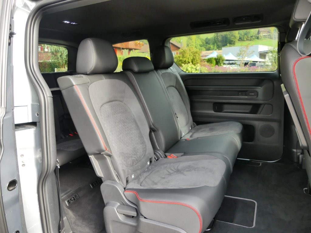 VW ID.Buzz LWB GTX 4 Motion-image-13
