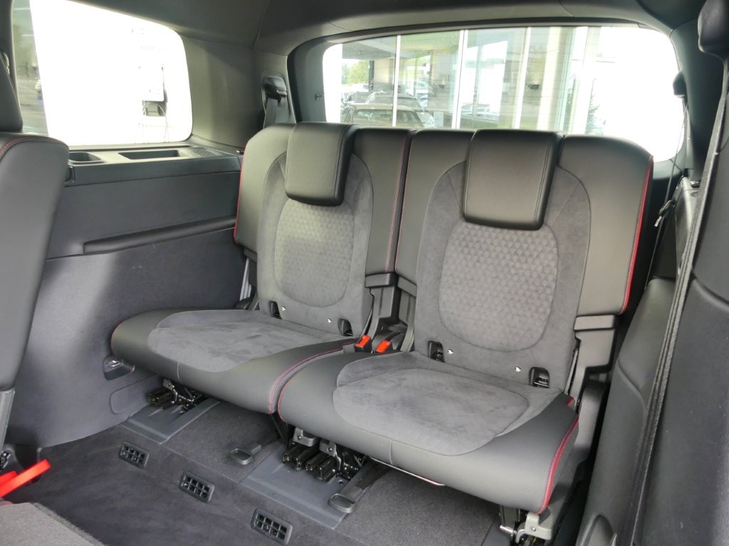 VW ID.Buzz LWB GTX 4 Motion-image-14