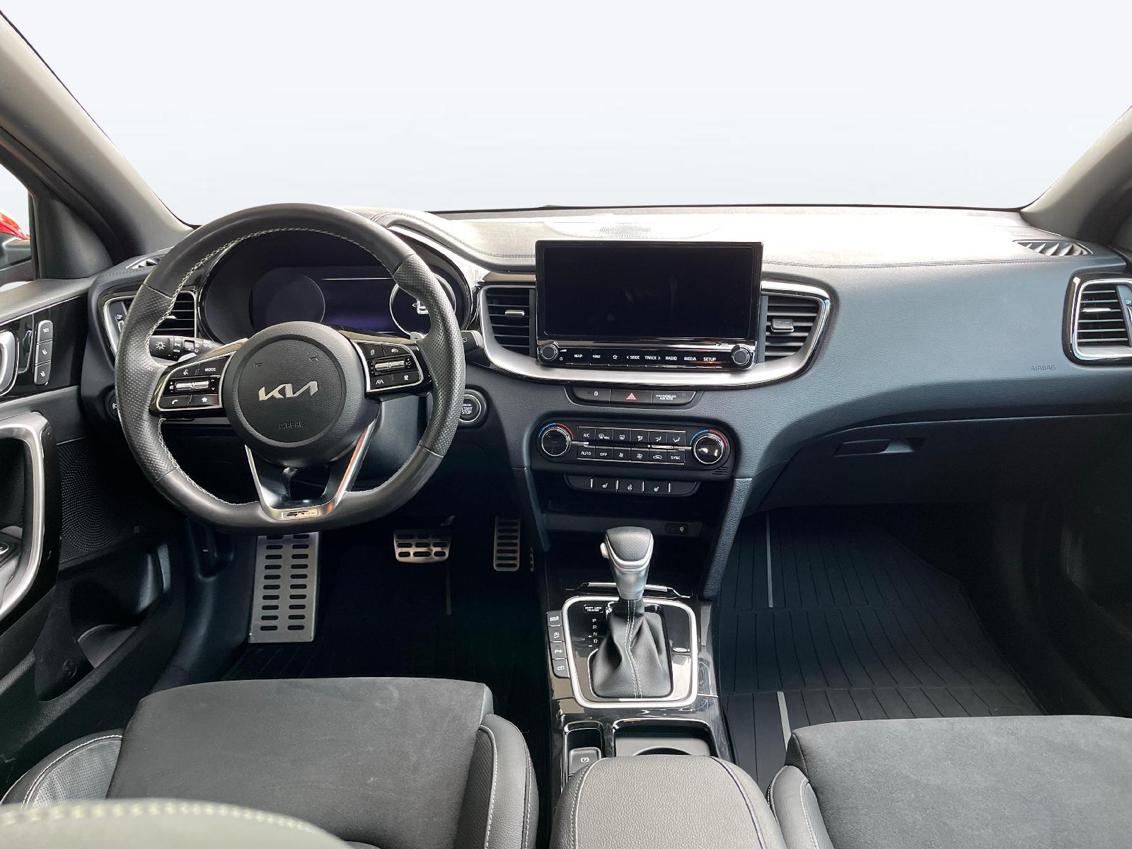 KIA Ceed 1.5 T-GDi MHEV GT-Line-image-9