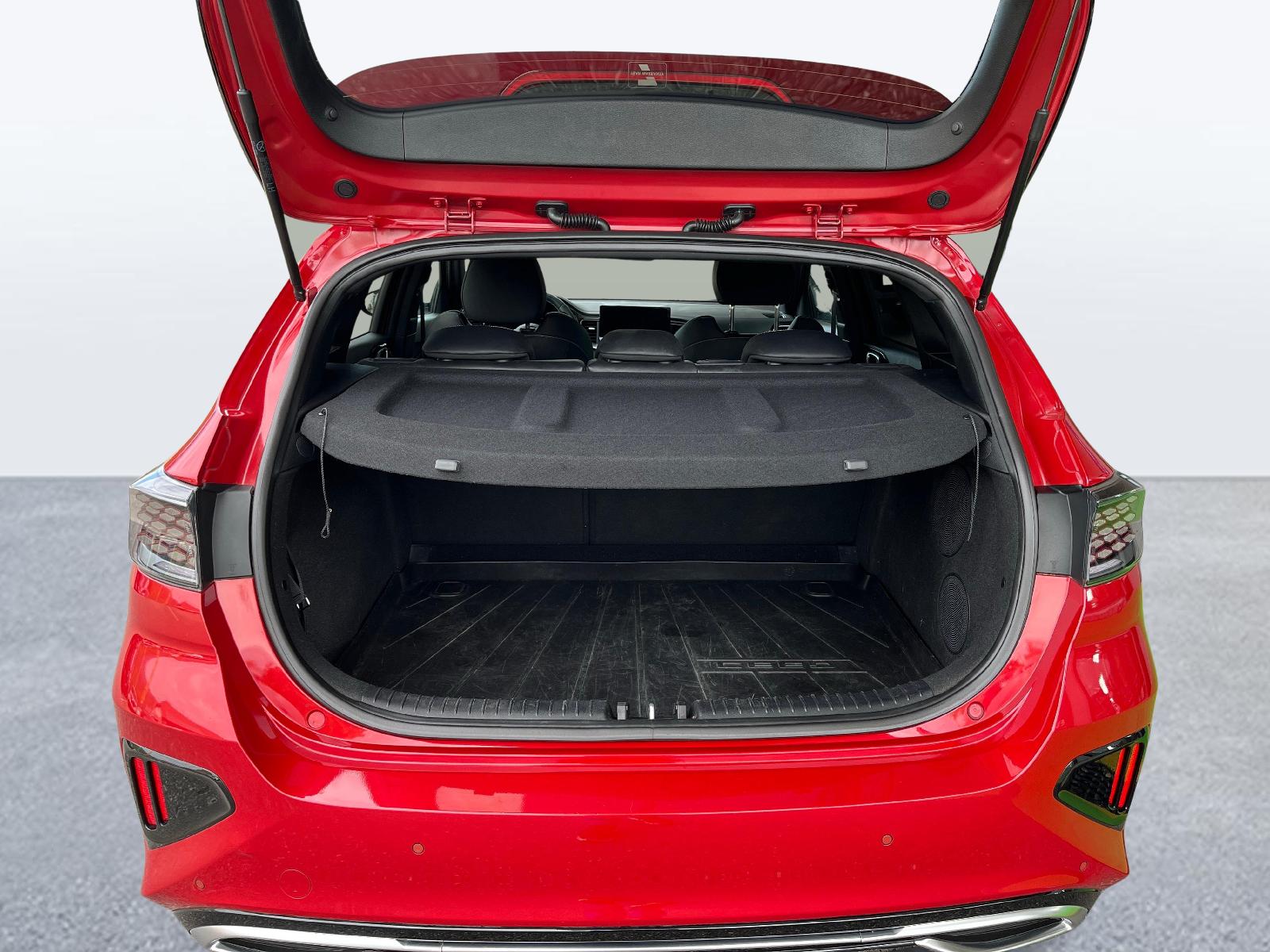 KIA Ceed 1.5 T-GDi MHEV GT-Line-image-11