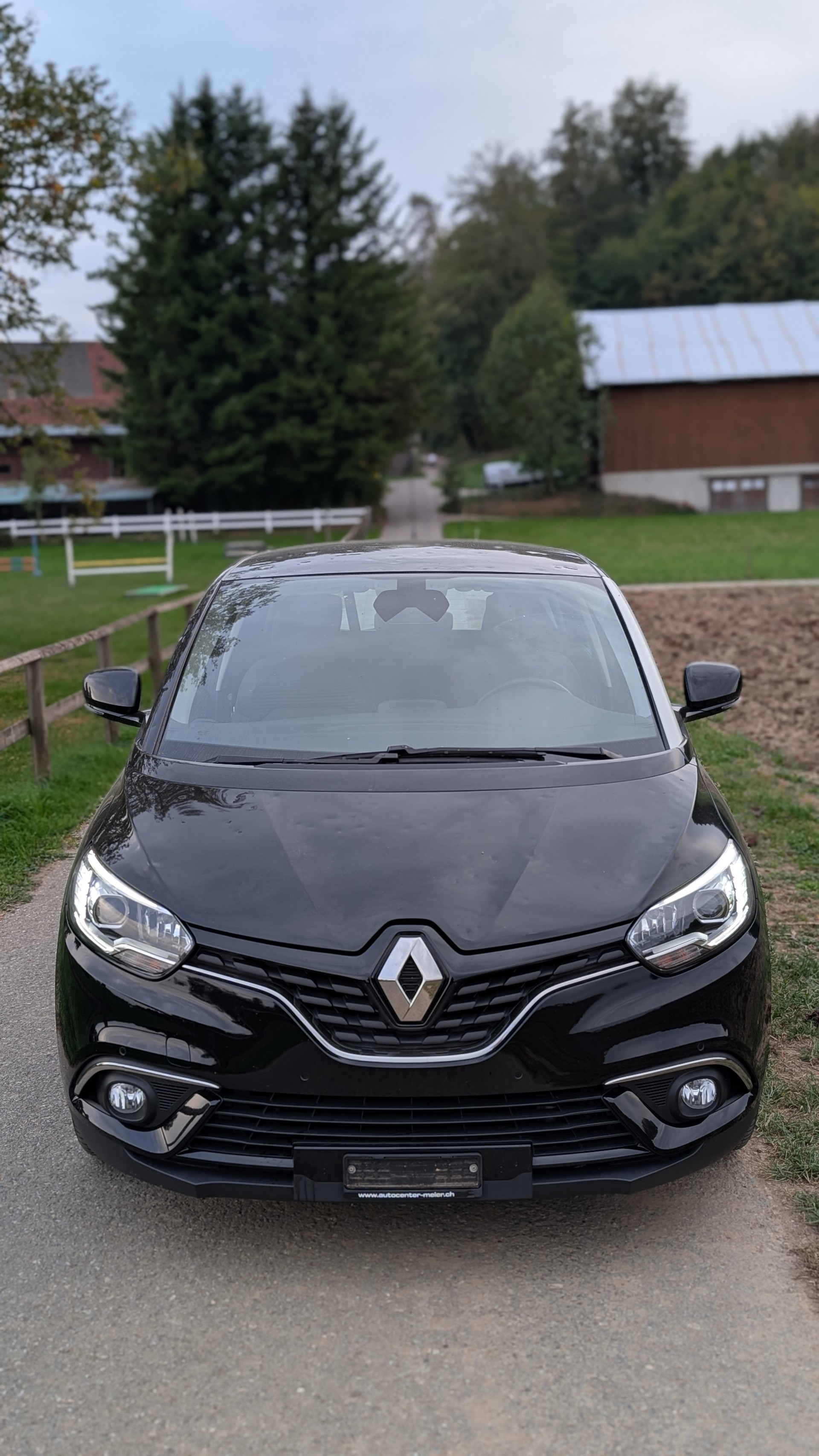 RENAULT Scénic 1.8 dCi Zen-image-1