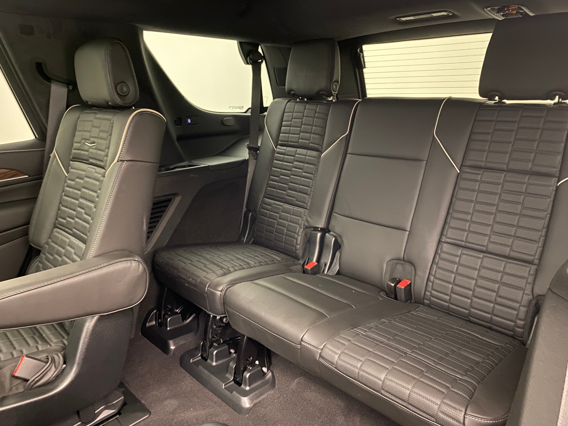 CADILLAC Escalade Platinum Sport AWD-image-13