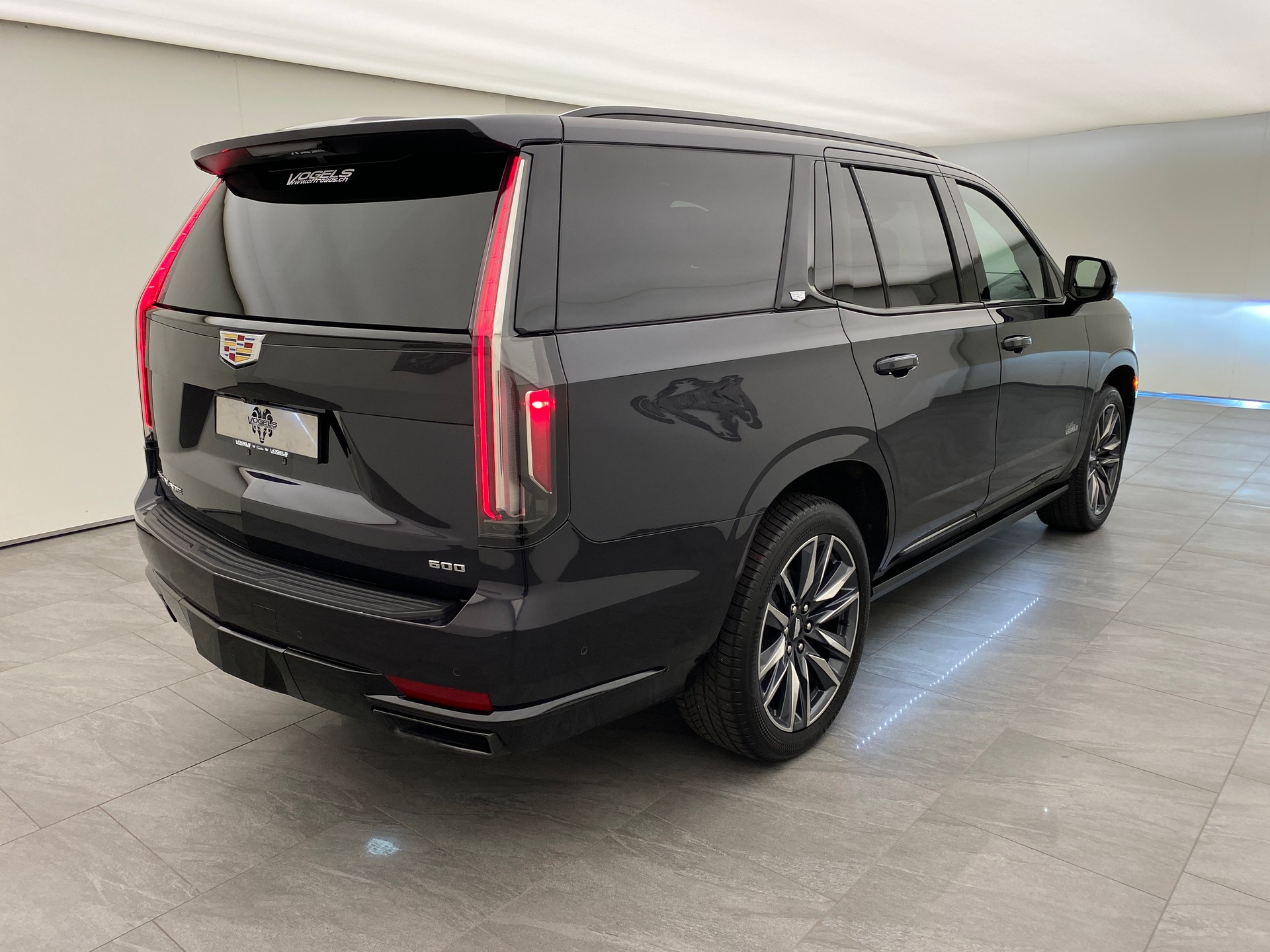 CADILLAC Escalade Platinum Sport AWD-image-3