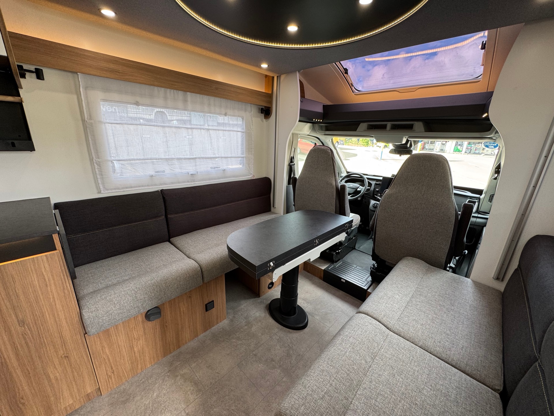 CHALLENGER 260 Graphite Edition-image-7